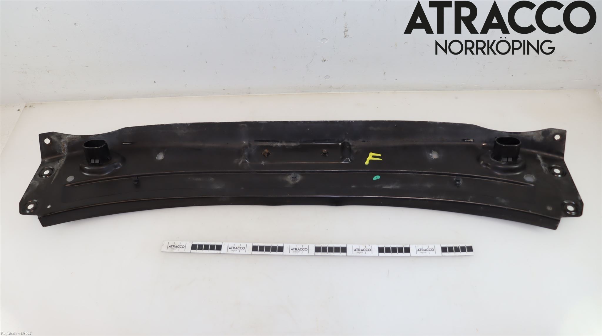 Mercedes-Benz MB ML (W164) 05-11 Frontplåt