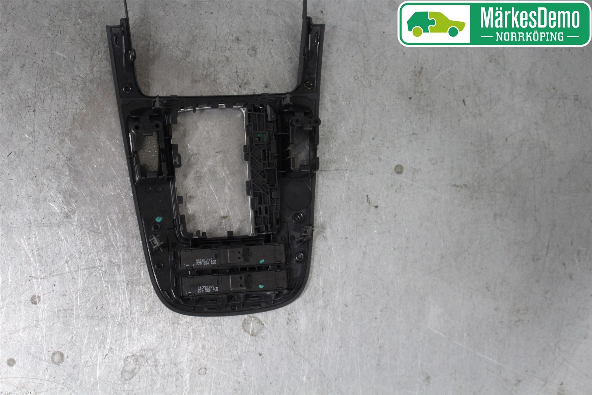 Audi A4 12-15 Inredning Sarg Växelspak