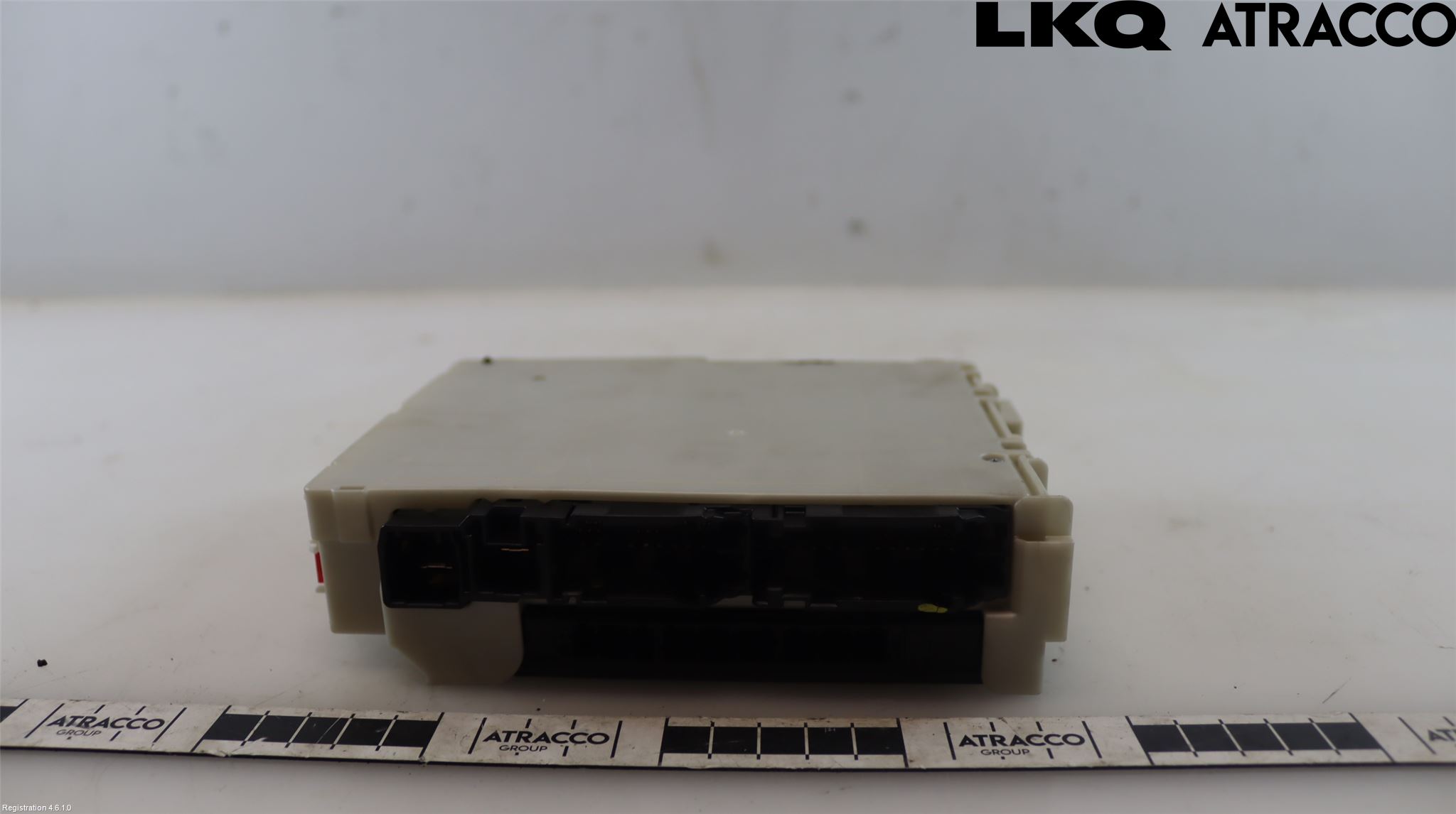 Toyota RAV4 19- Säkringsdosa-Elcentral