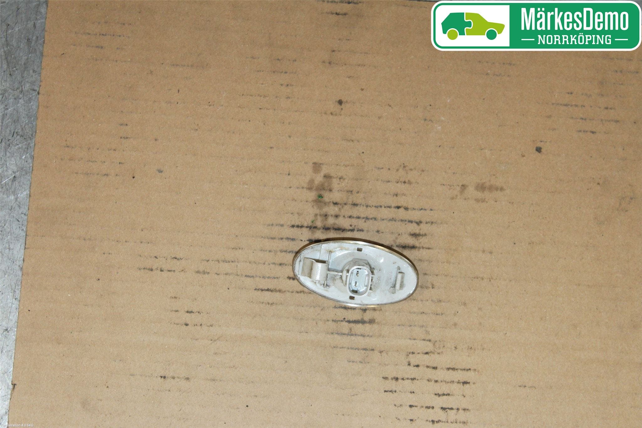 Suzuki SPLASH Blinkers Fram Höger