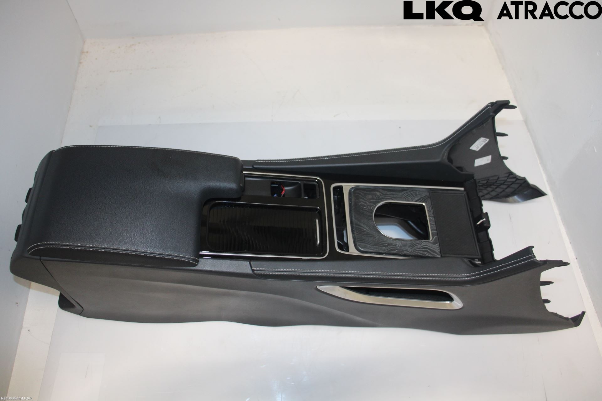 Jaguar F-PACE Instrumentkonsoll Mitt