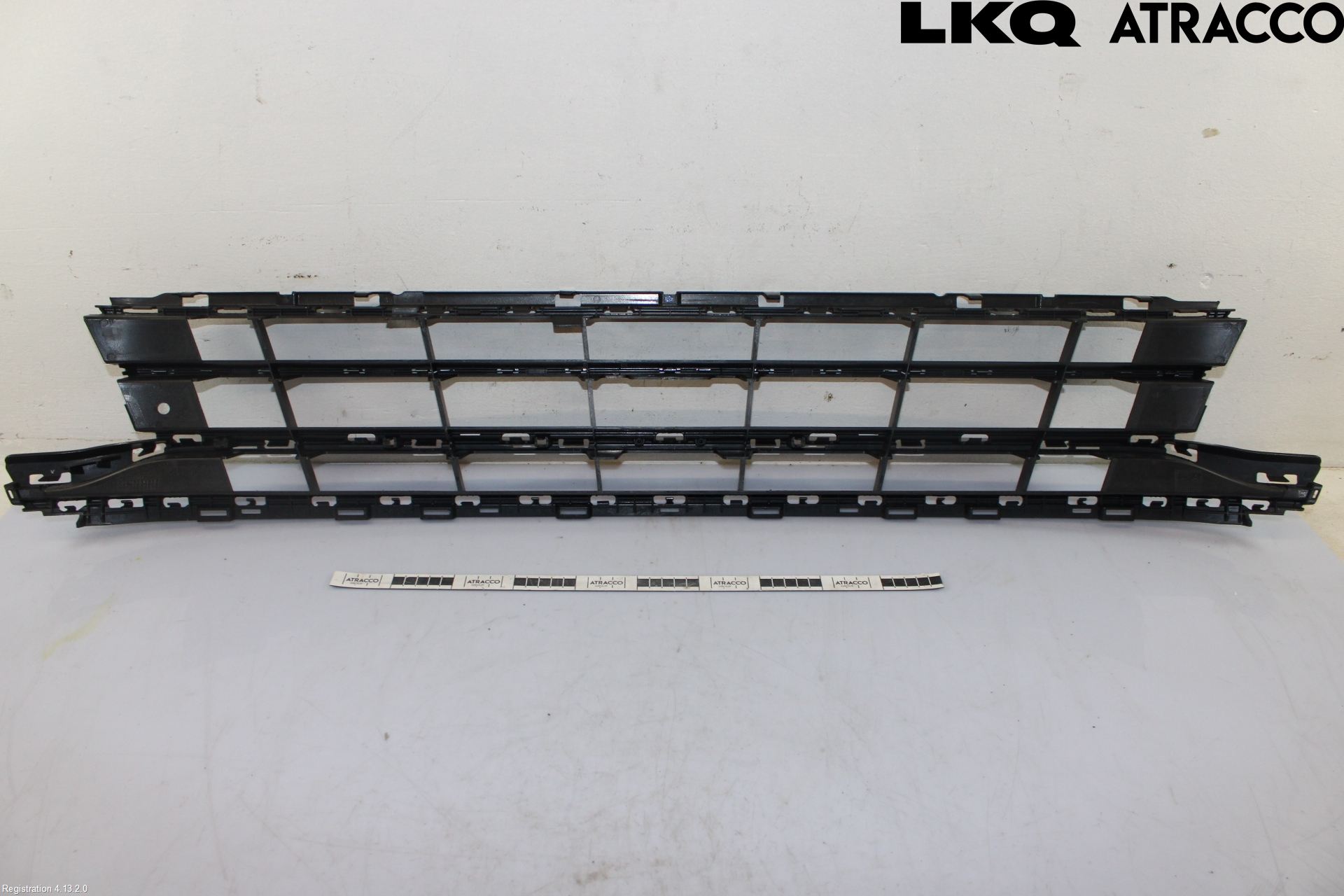 Volkswagen VW PASSAT 15-19 Grilldel Mitt
