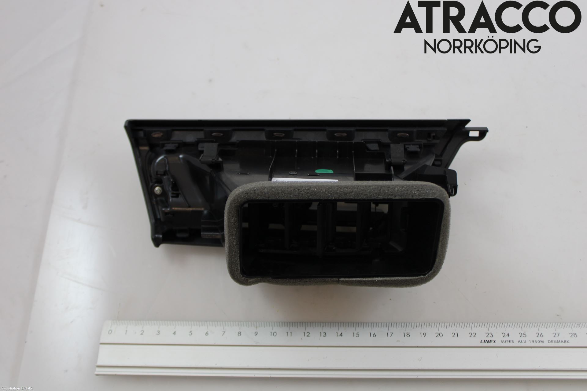 Cupra BORN 22- Defrosterkanal-Munstycke