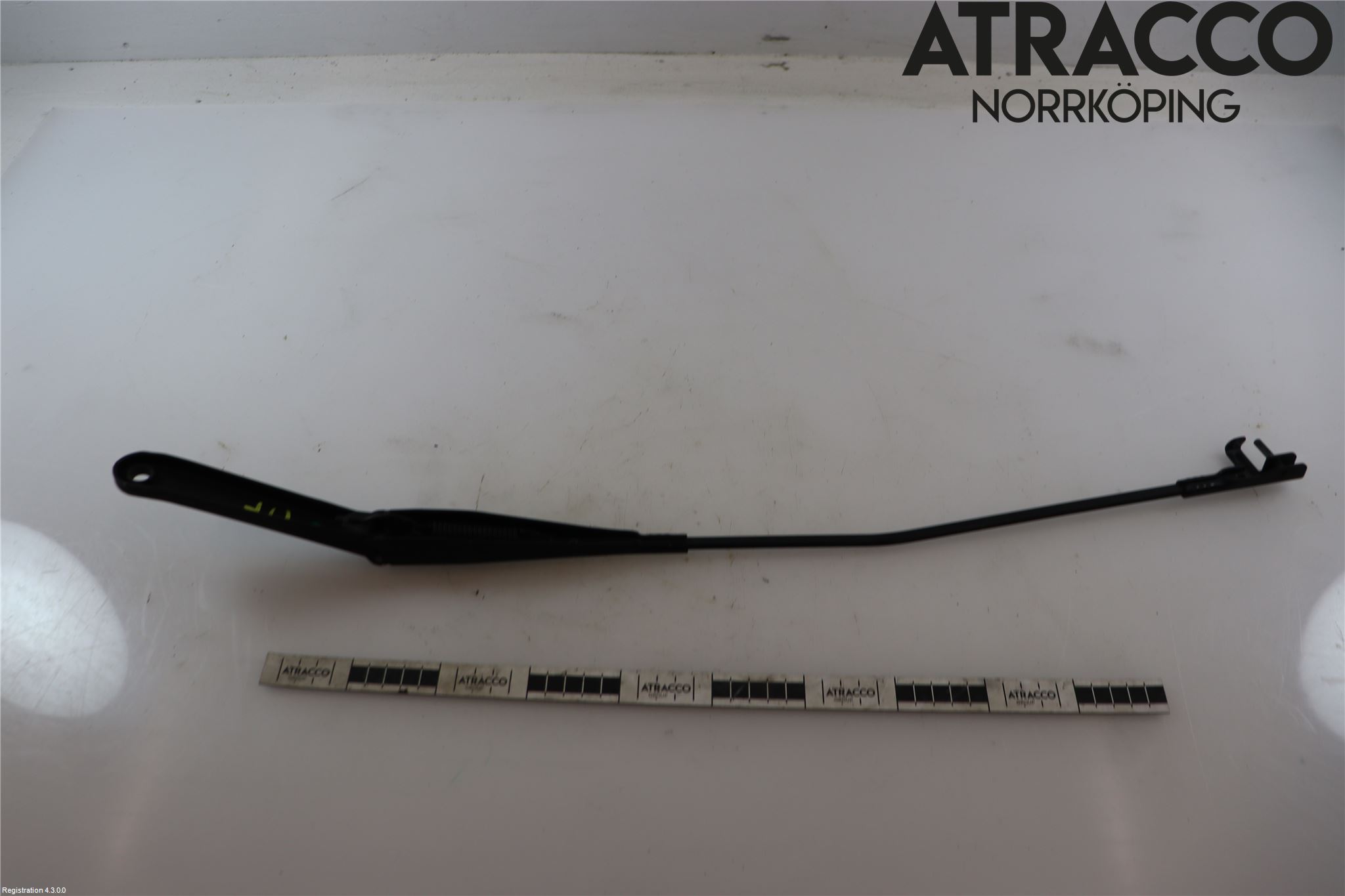 Ford FOCUS     04-07 Torkararm Armar Vindruta