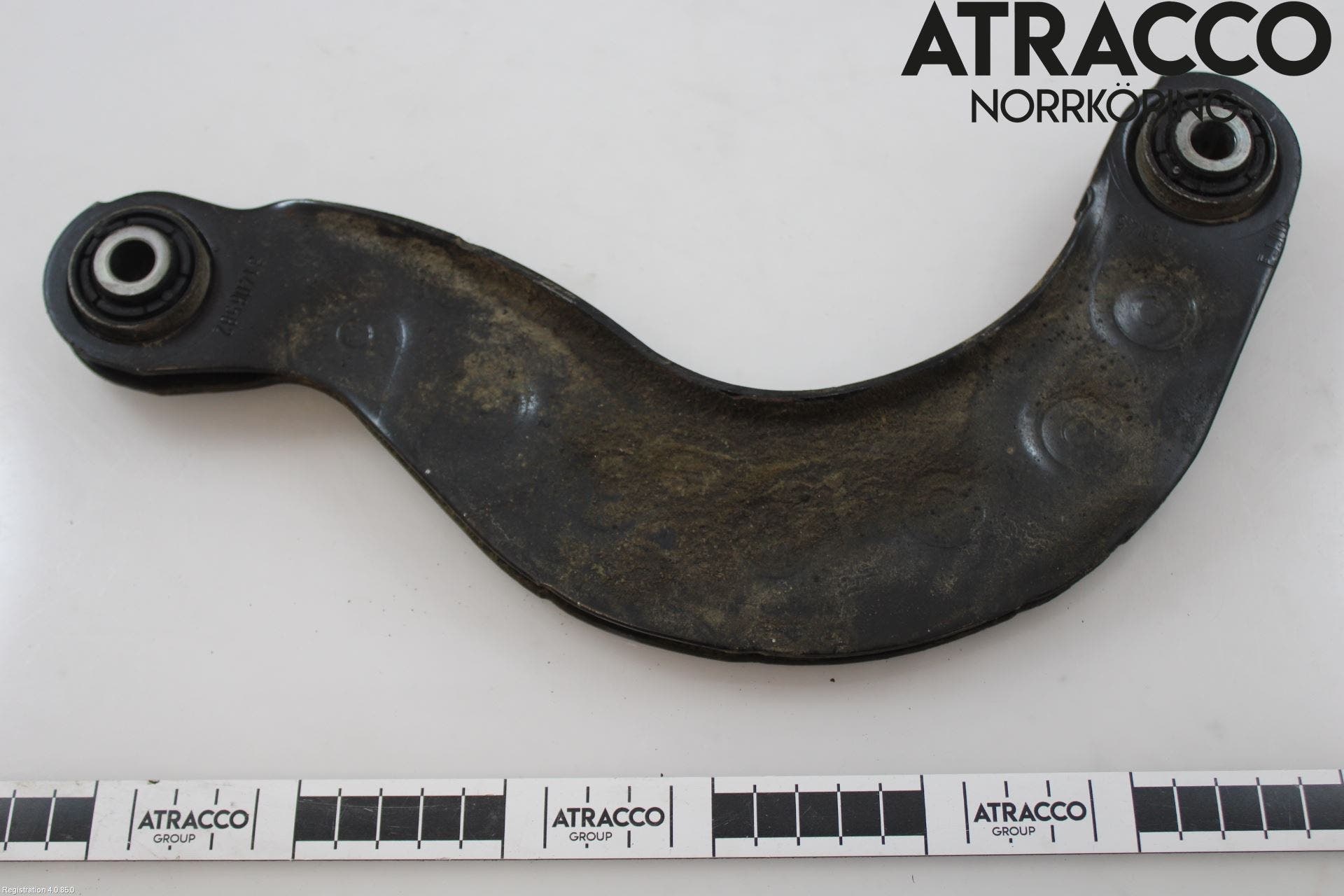 Volvo V40 12-19 Bärarm Bak Övre Höger