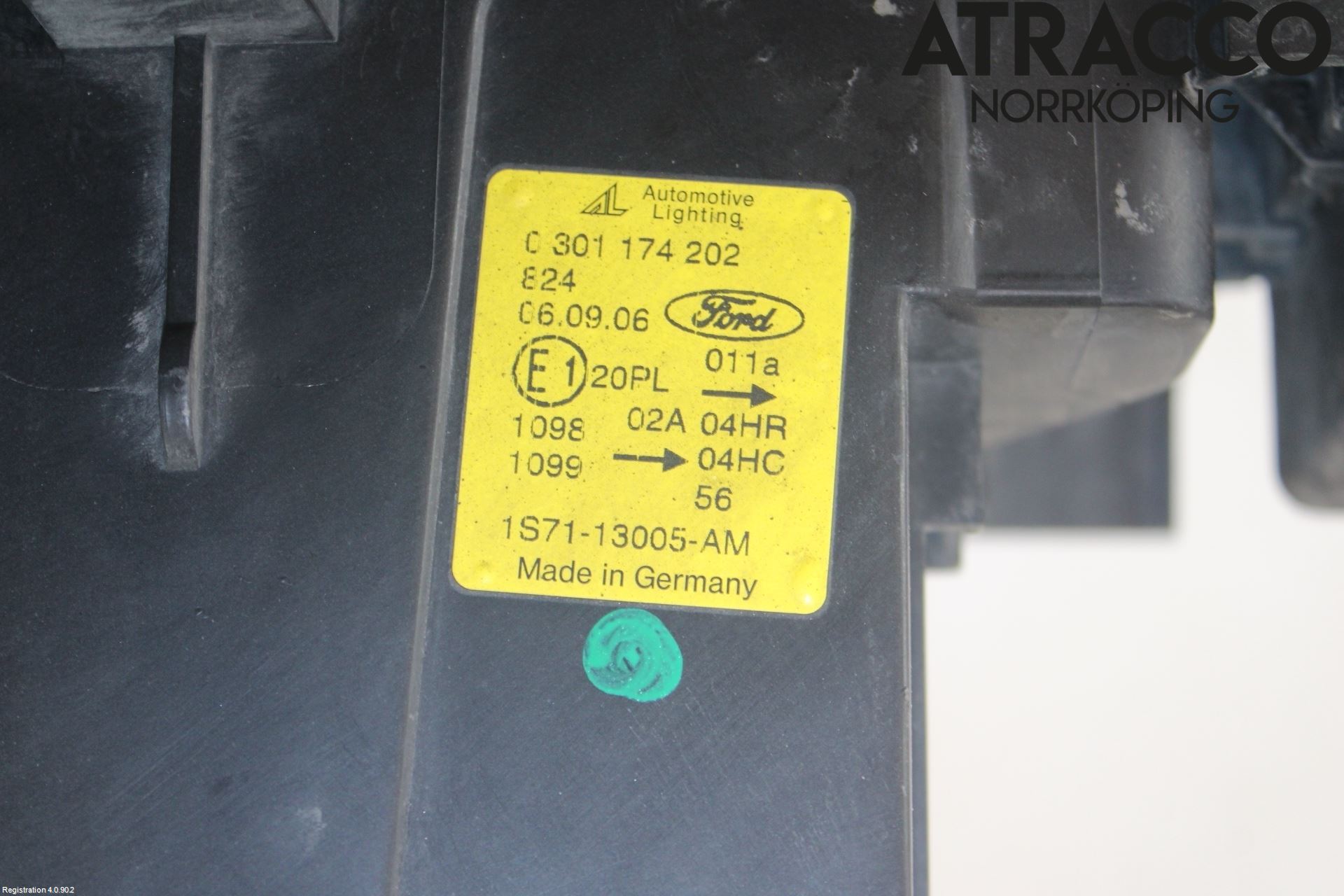 Ford MONDEO     01-06 Strålkastare Höger