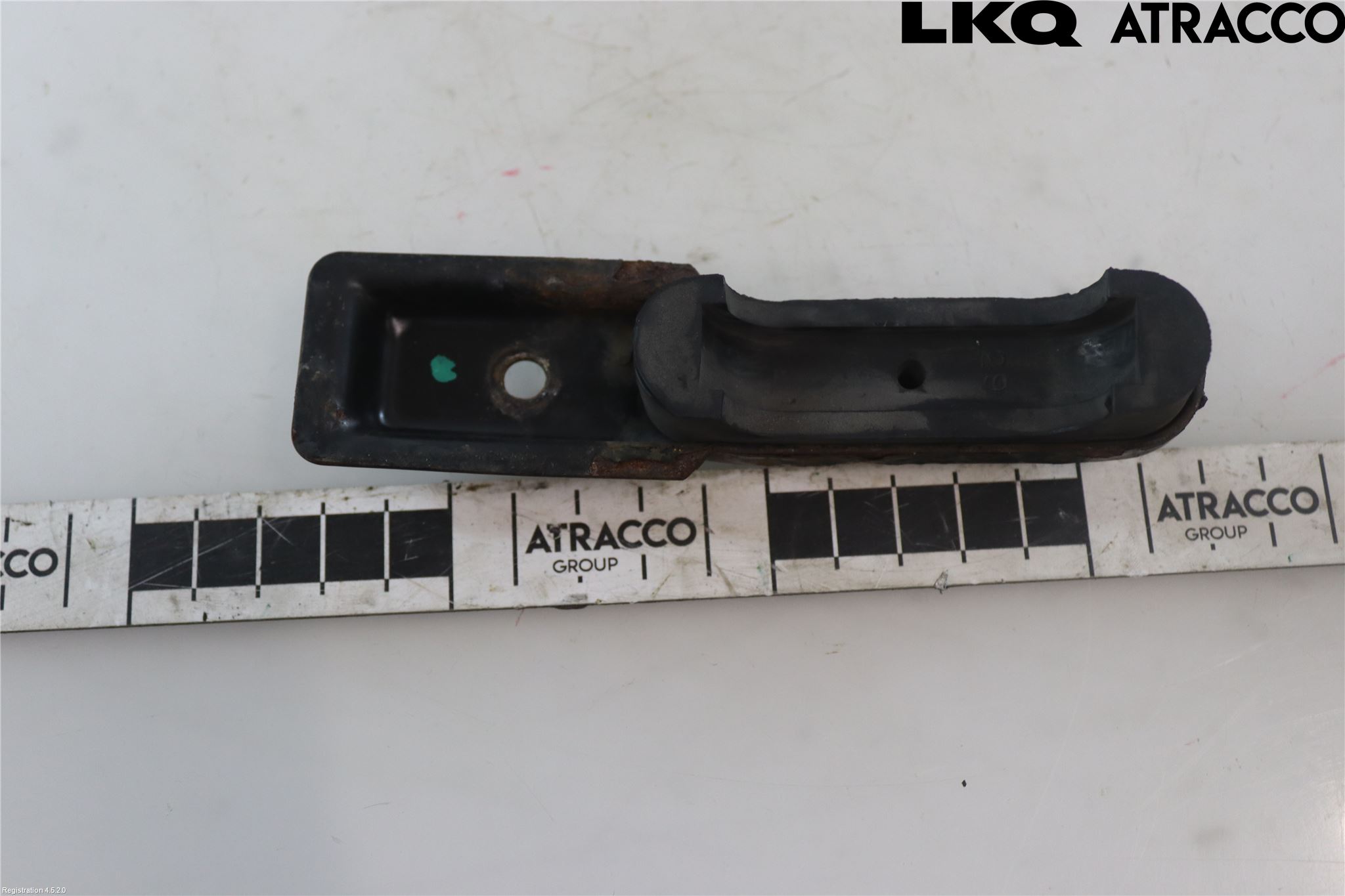 Volvo 740 88-92 Kylarfäste-Ram-Balk