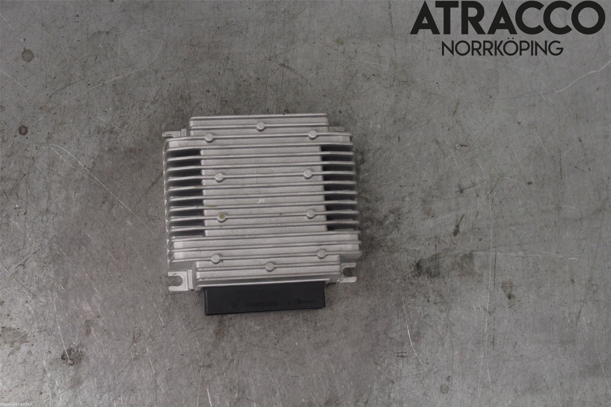 Tesla MODEL S 13- Radio-Stereo Förstärkare