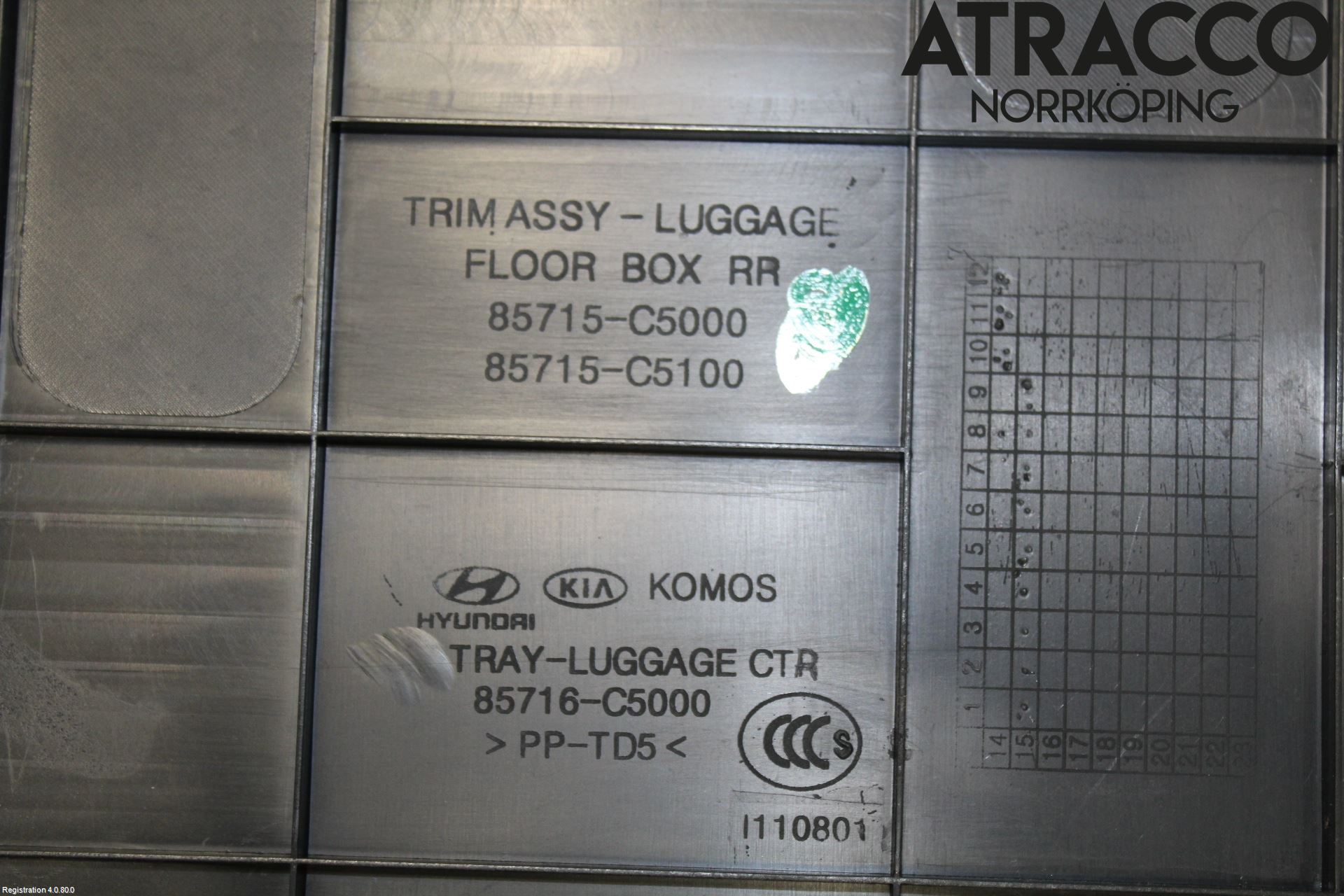 Kia SORENTO 15-20 Verktygsfack-Förvaring