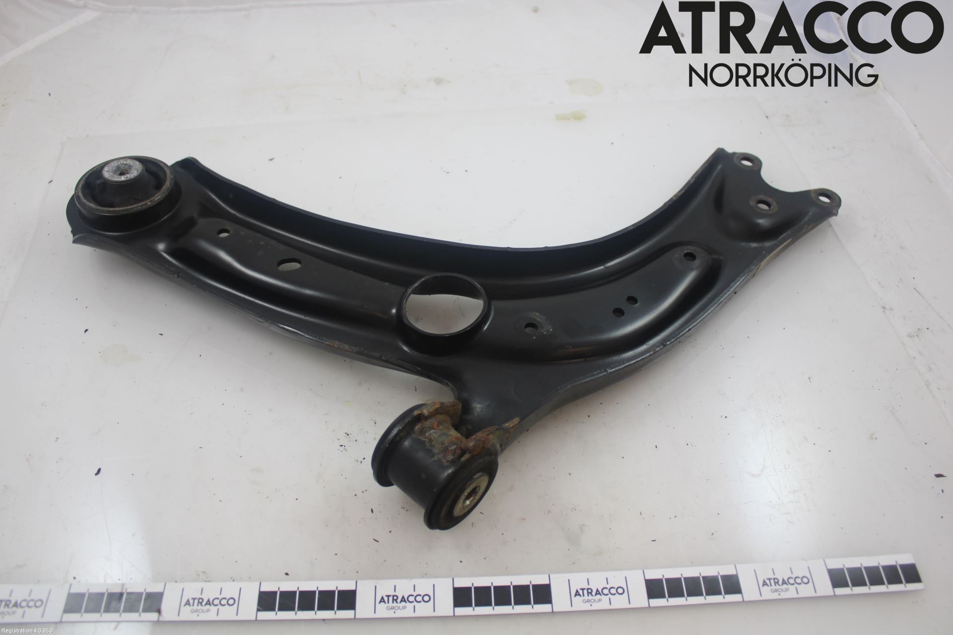 Volkswagen VW PASSAT 15-19 Bärarm Fram Undre Hö