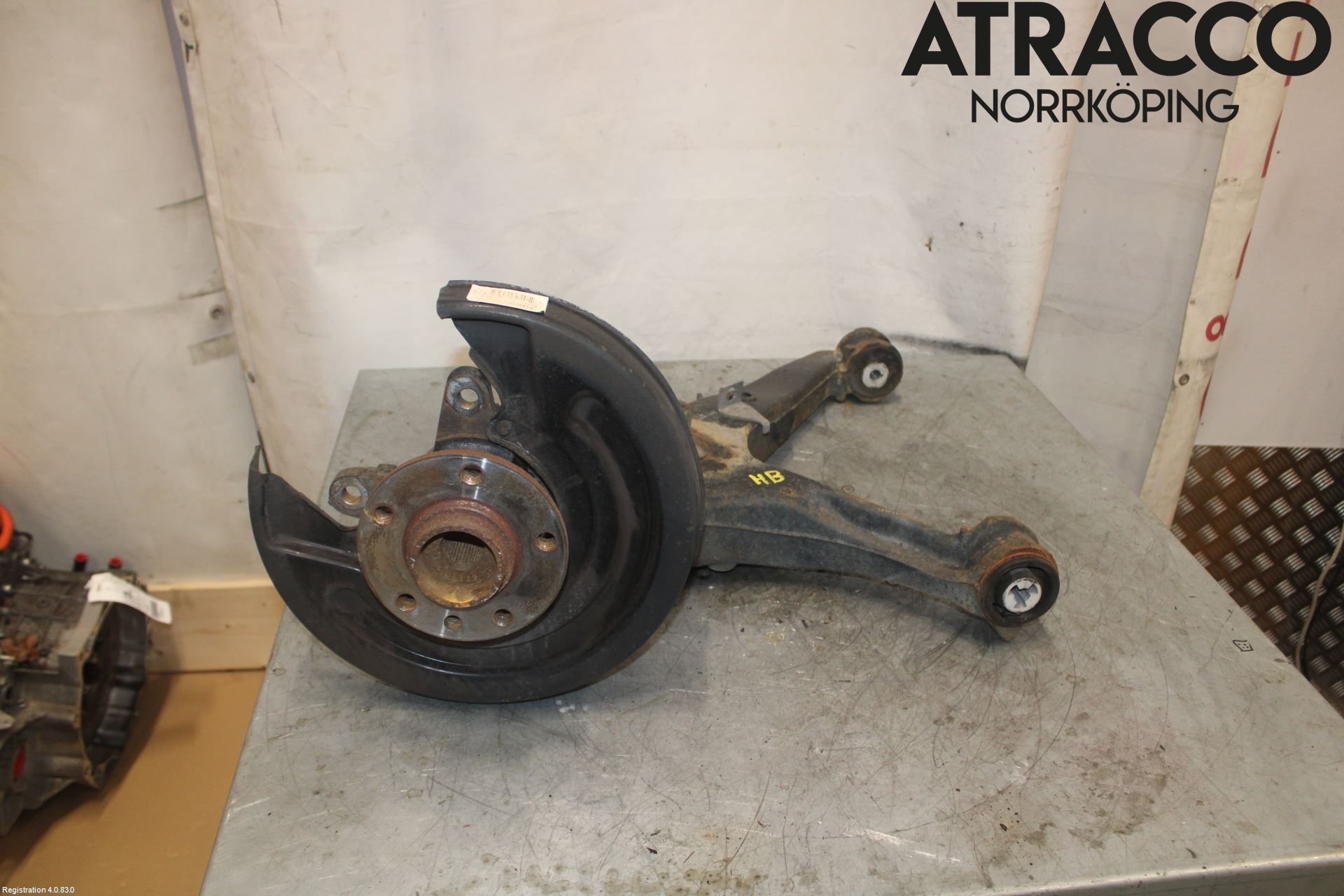 Volkswagen VW TRANSP/CARAVELLE (T6) 16-22 Bärarm Bak Höger