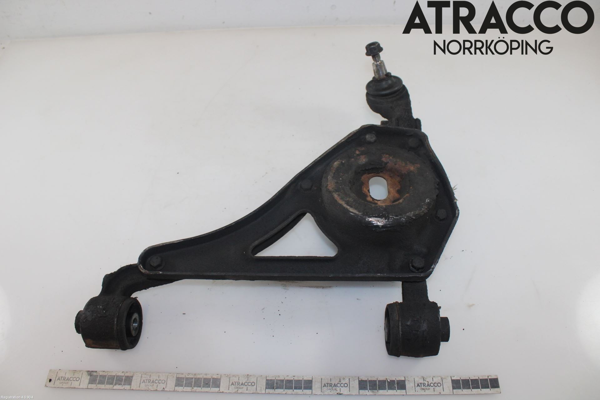 Jaguar XJ X308        98-02 Bärarm Fram Undre Vä