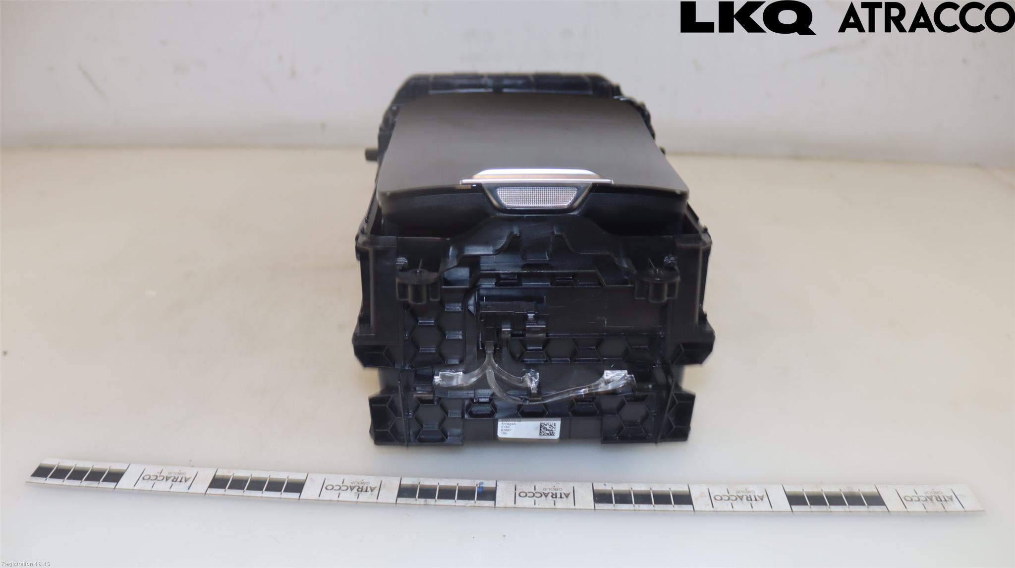 Mercedes-Benz MB C-KLASS (W206) 21- Instrumentbräda Förvaringsfack