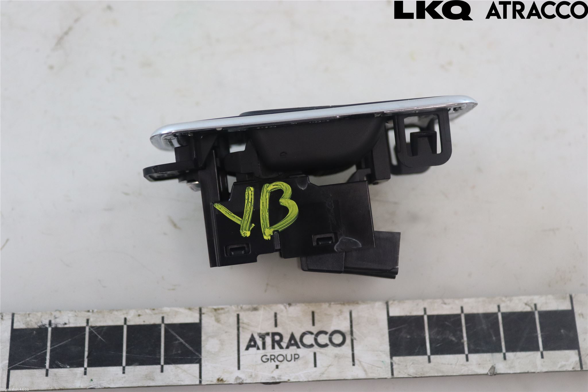 Jaguar F-PACE Strömställare Elhiss