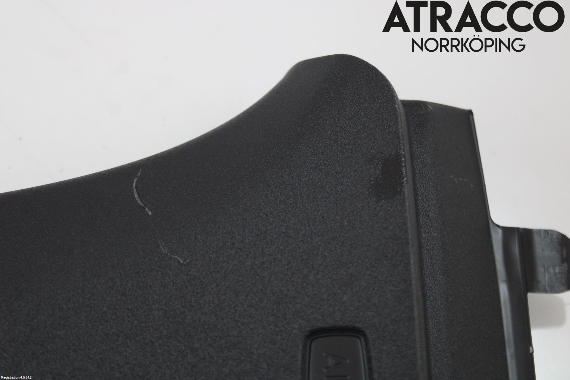 Cupra BORN 22- Inr Plastd A-B-C Stolpe