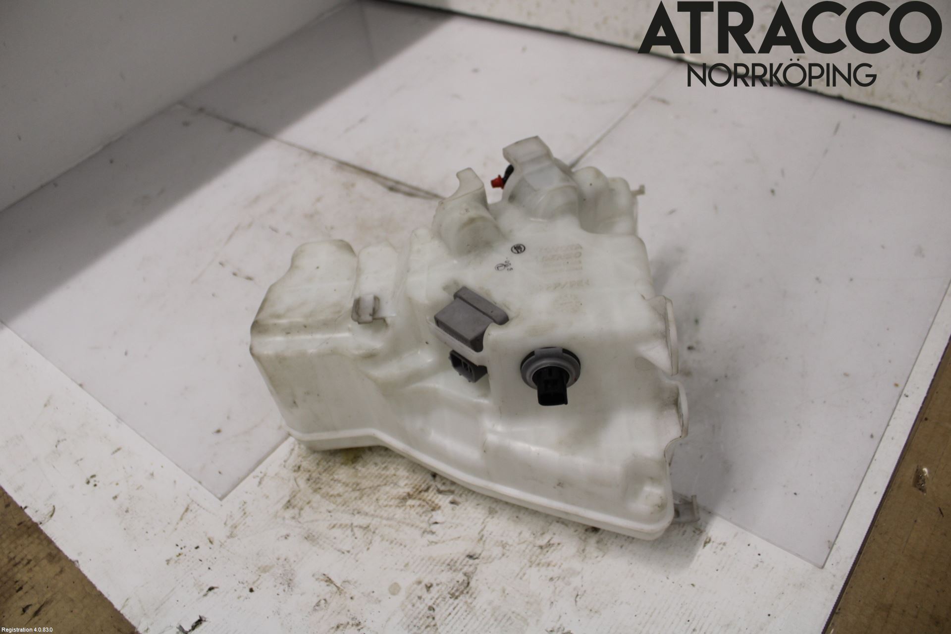 Lexus IS 250/350 14-20 Spolartank Vindruta