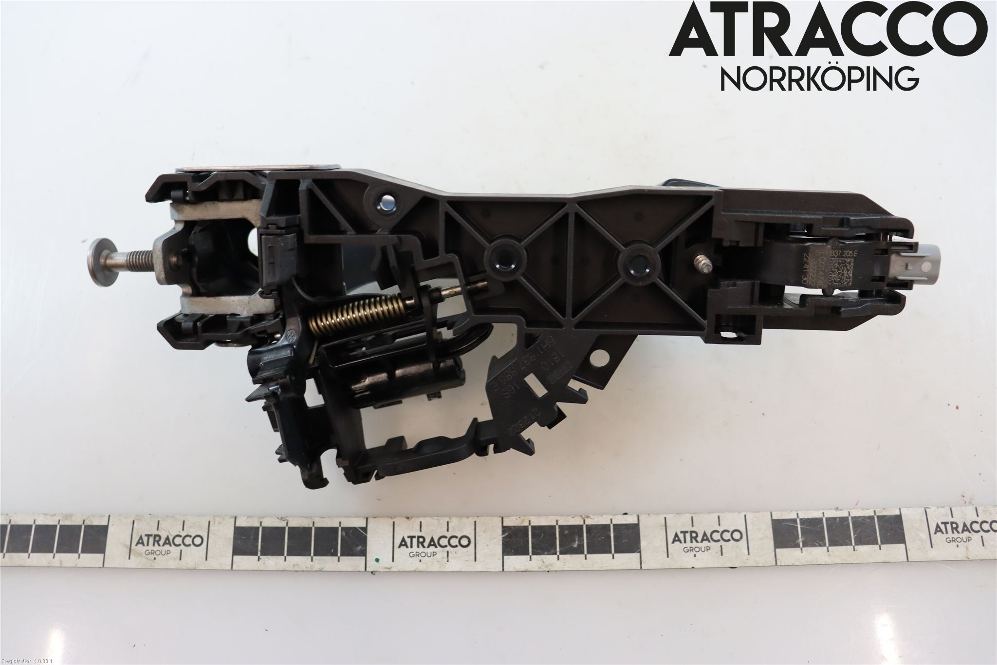 Cupra BORN 22- Dörrhandtag Yttre Vä