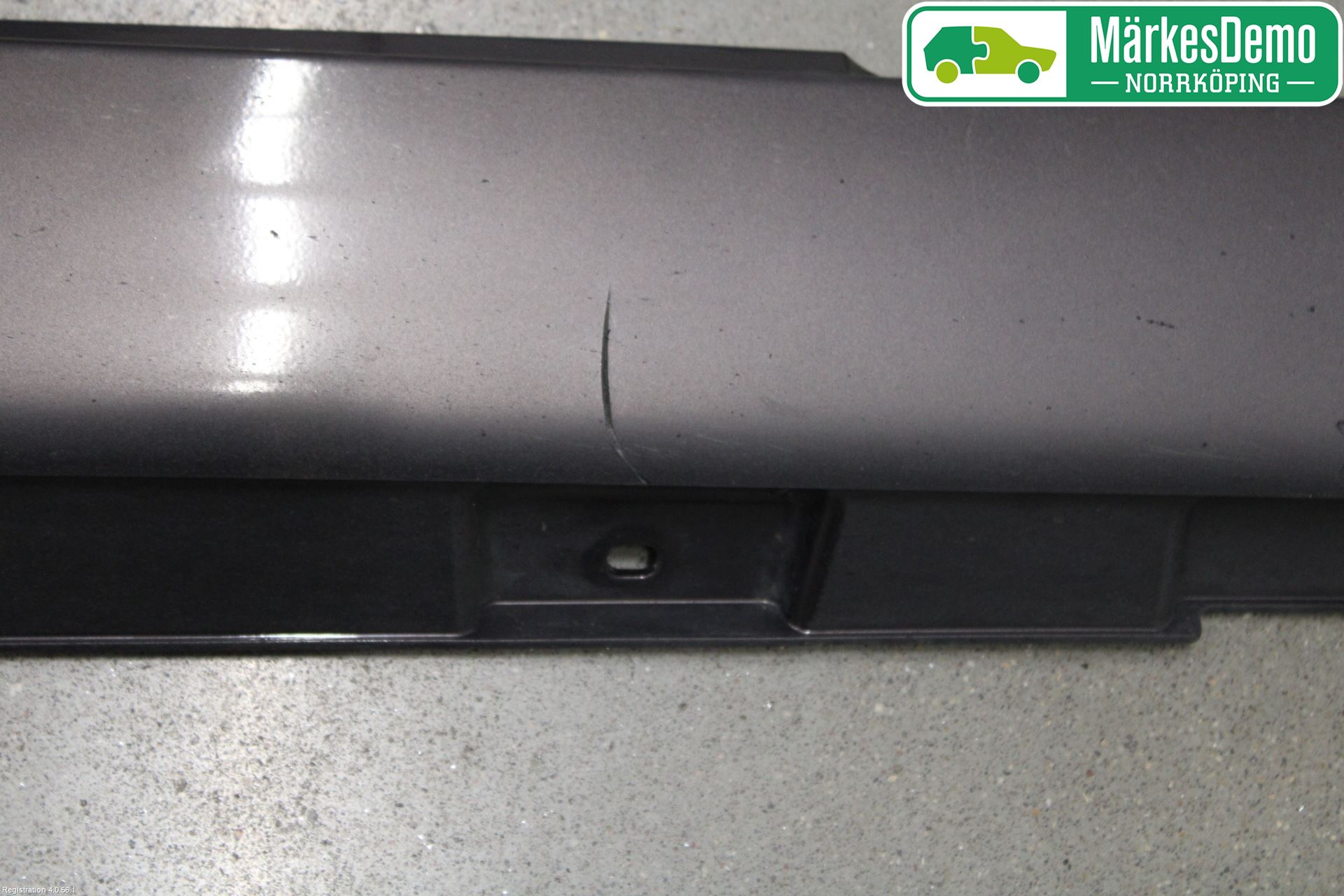 Jaguar XJ X350        03-09 Sidokjol Hö