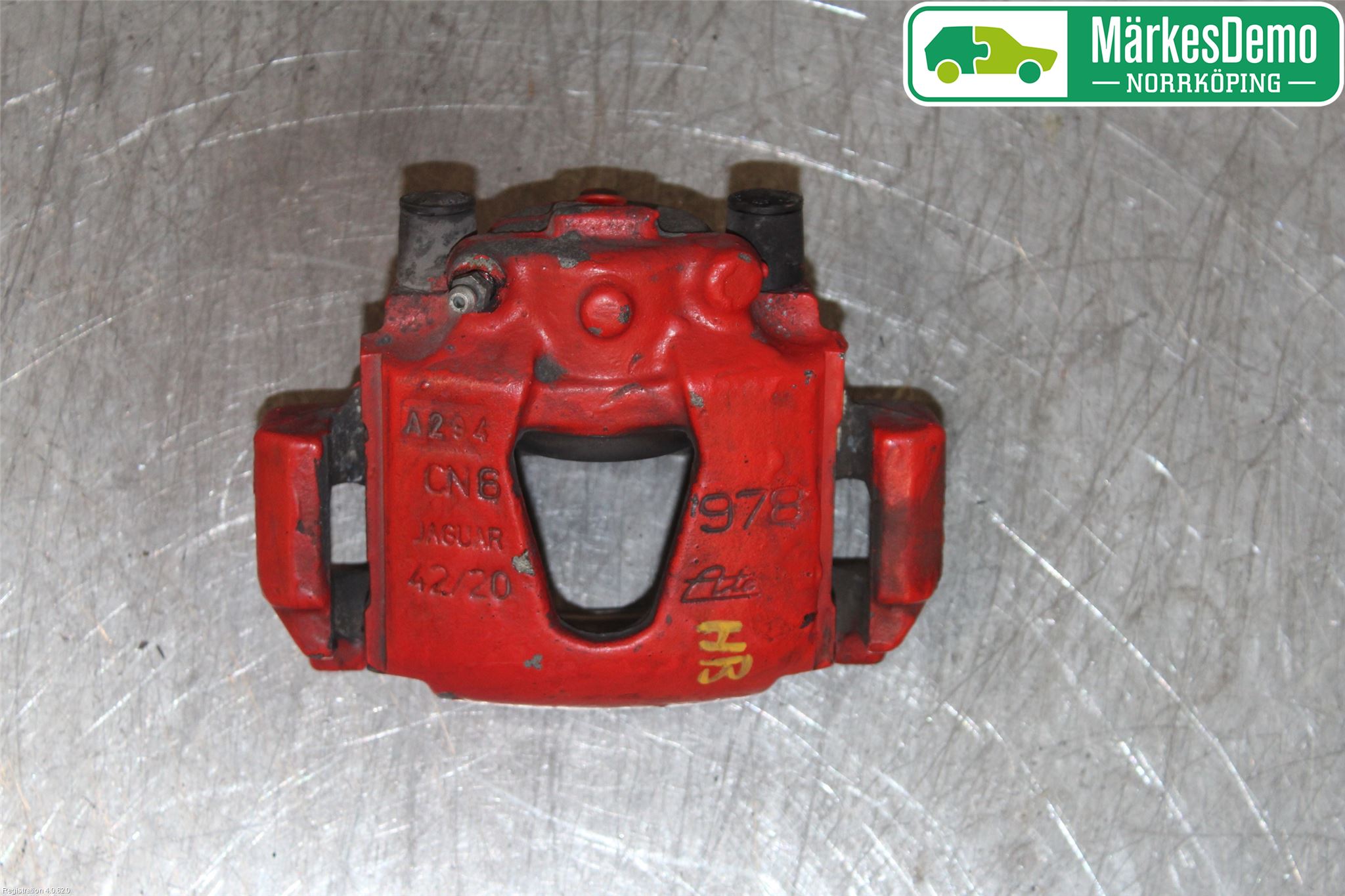 Jaguar XK8/XKR   96-06 Bromsok Bak Höger