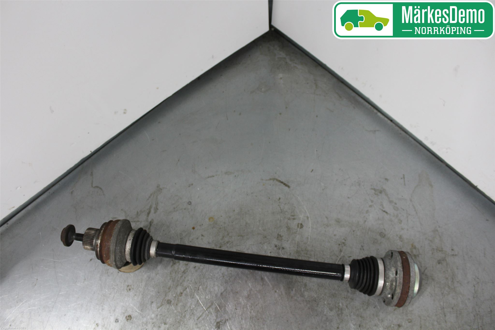 Audi A7/S7 4G 11-17 Drivaxel Bak Vänster