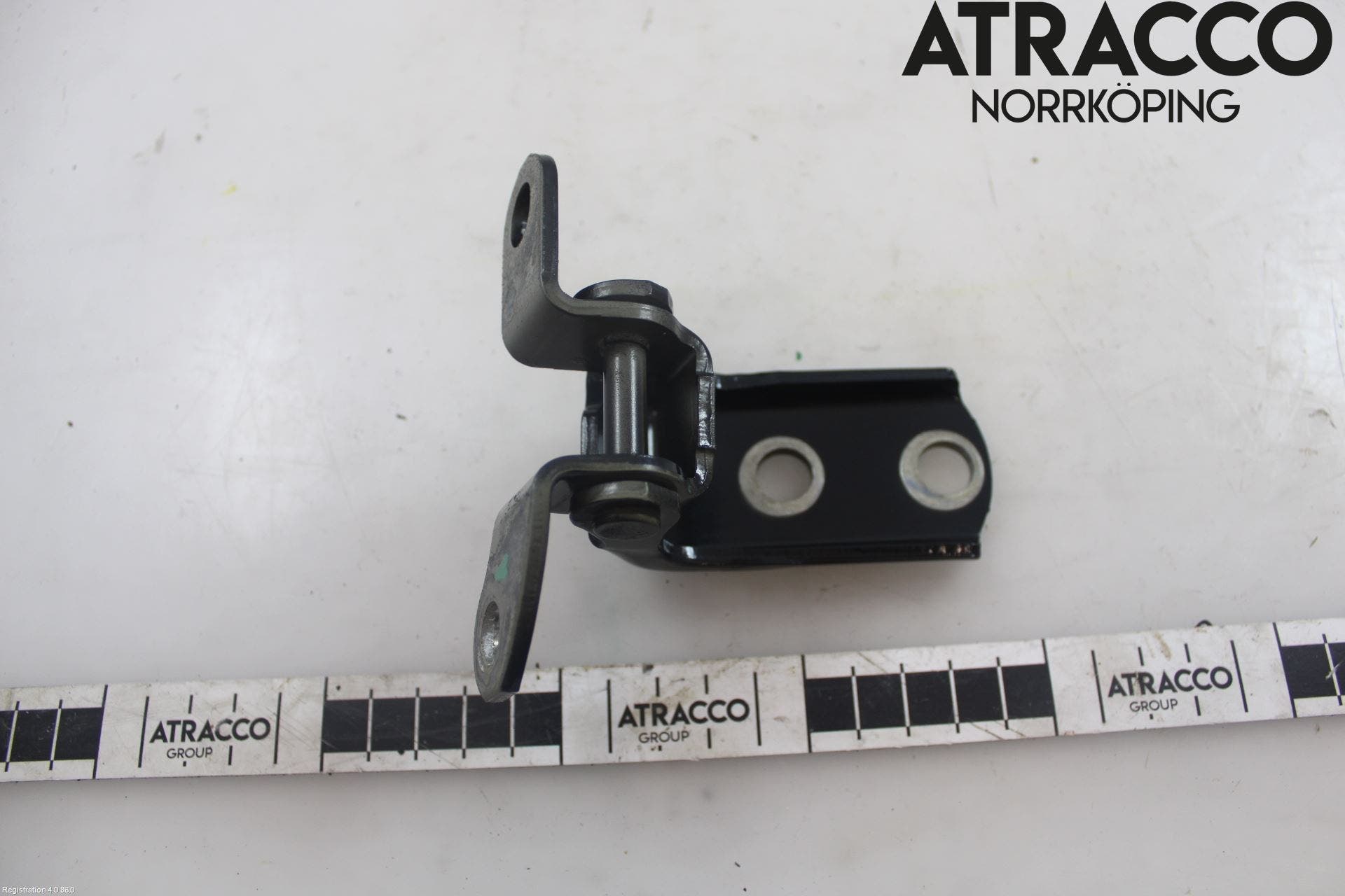 Toyota YARIS XP130 12-14 Dörrgångjärn