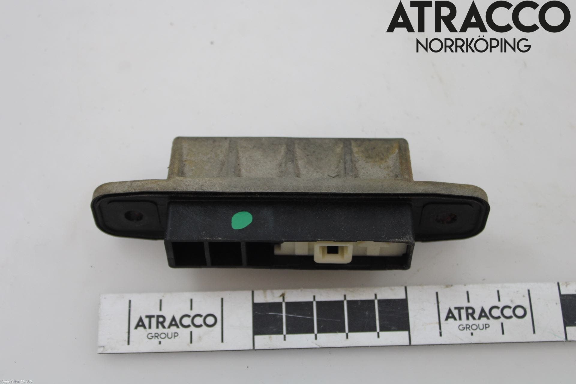 Toyota YARIS XP130 12-14 Bakluckehandtag