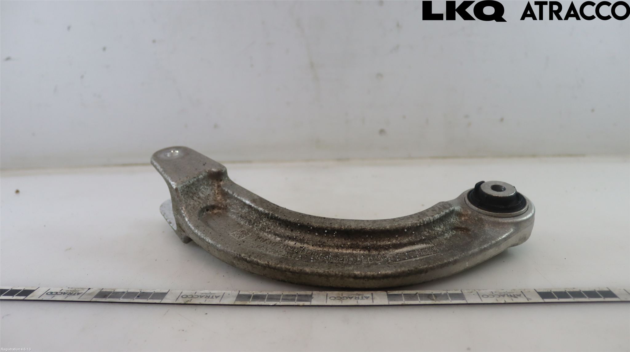Volkswagen VW ID.4 21- Bärarm Bak Övre Höger