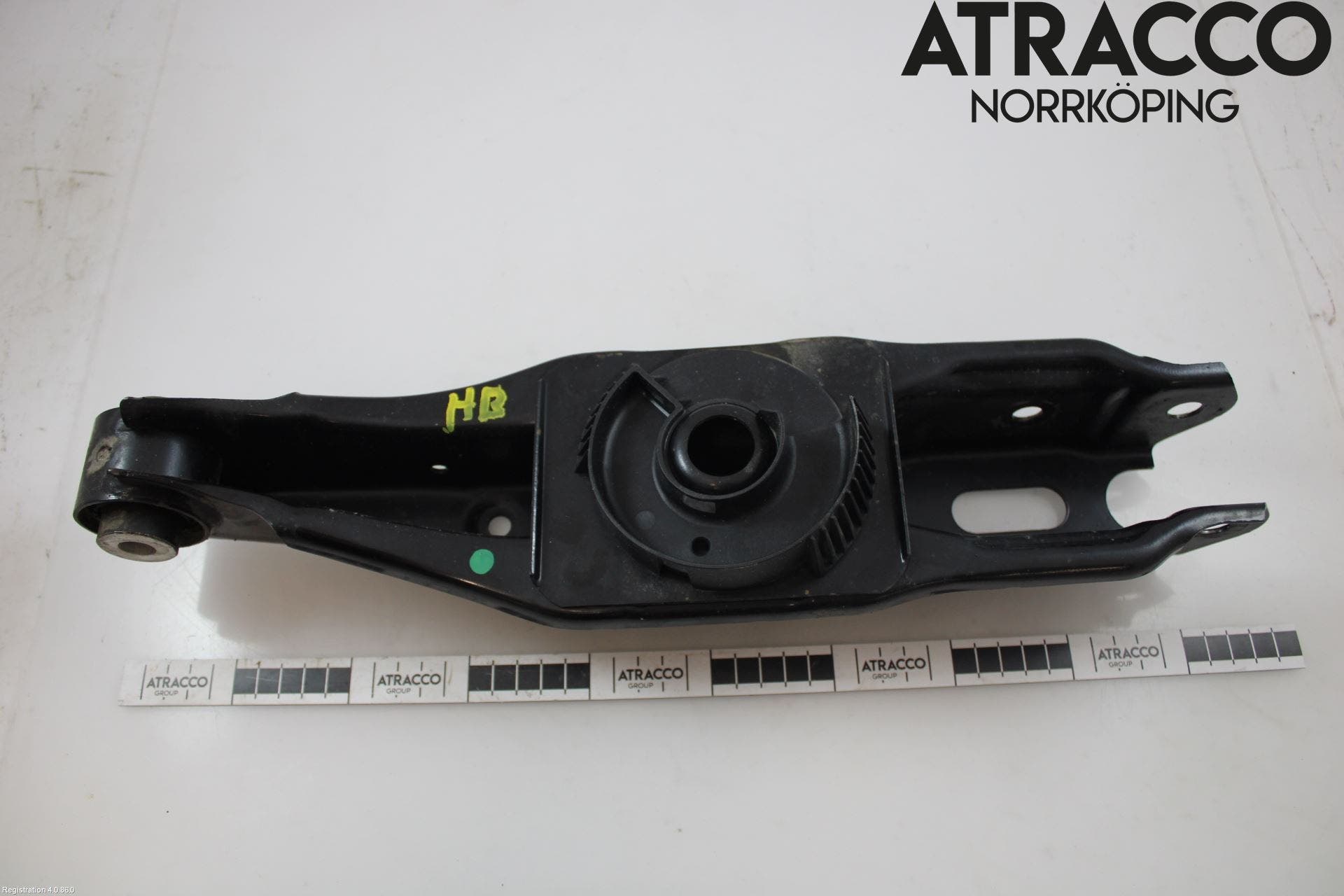 Audi Q4 E-TRON FZ 22- Bärarm Bak Höger