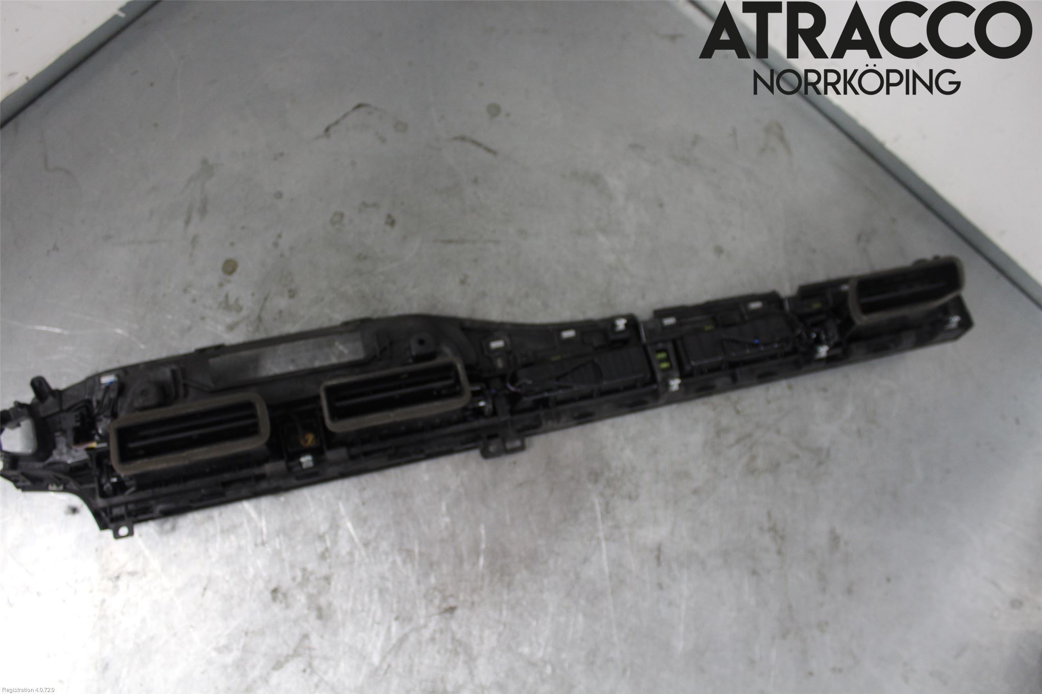 Audi A4/S4 B9 16-19 Defrosterkanal-Munstycke