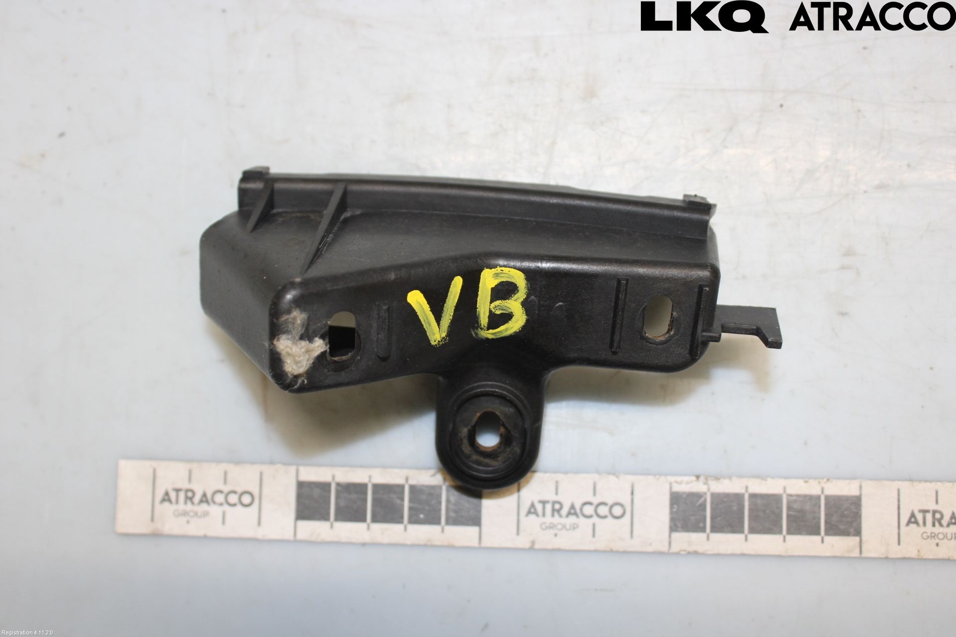 Audi A6/S6     05-11 Stötfångarfäste Bak Vä