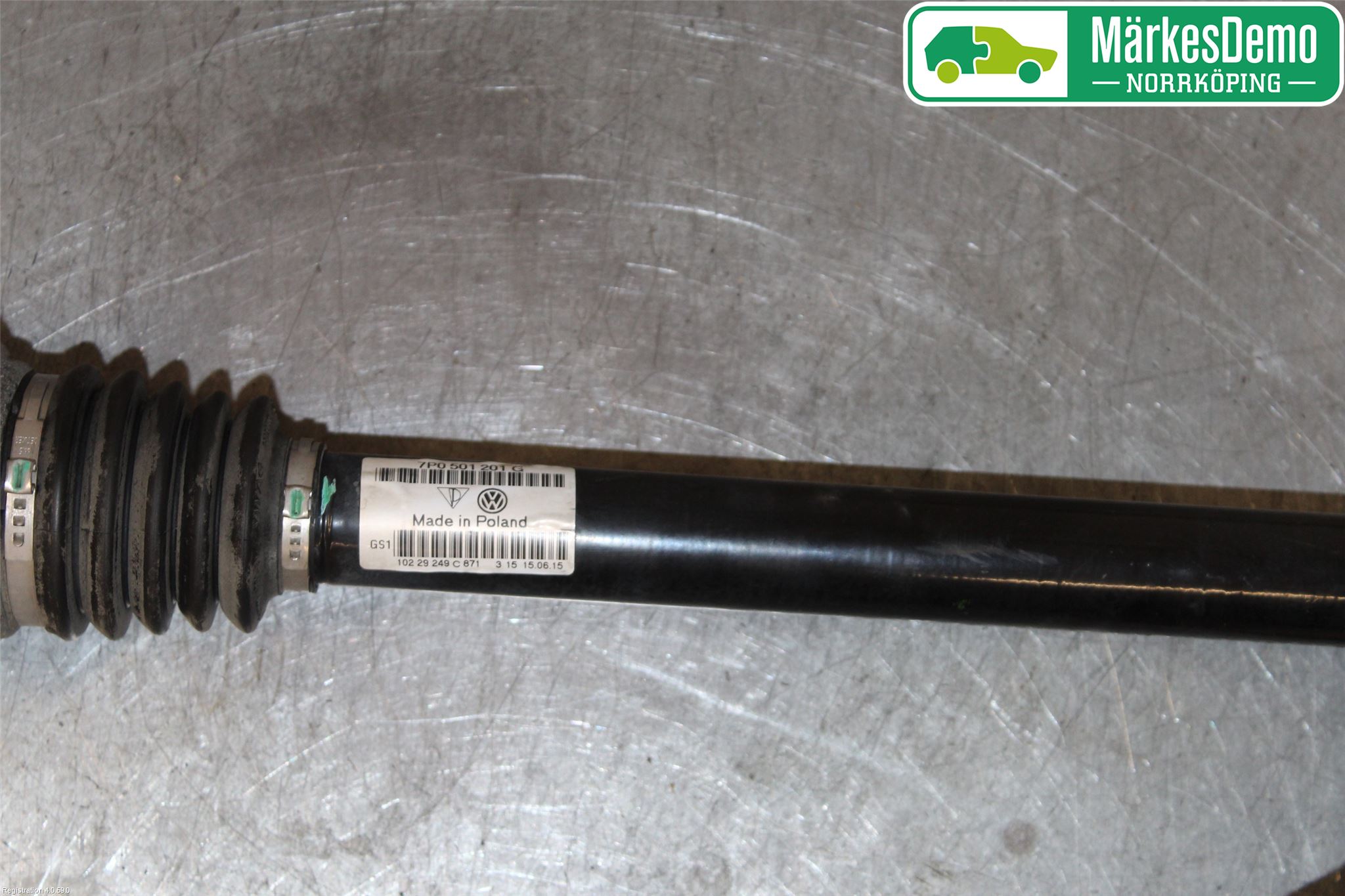 Volkswagen VW TOUAREG 7P 11-18 Drivaxel Bak Höger