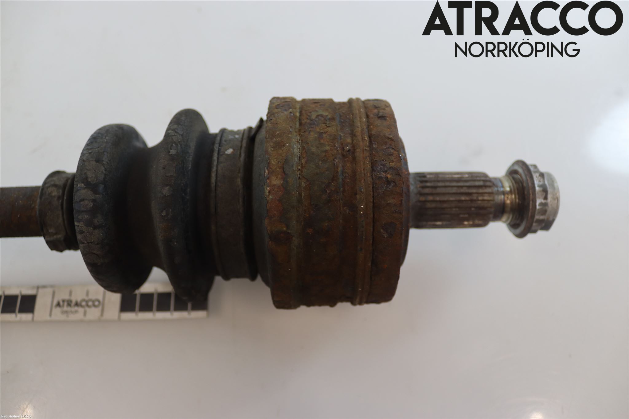 Mercedes-Benz MB 200-500  (W124) 86-96 Drivaxel Bak Vänster