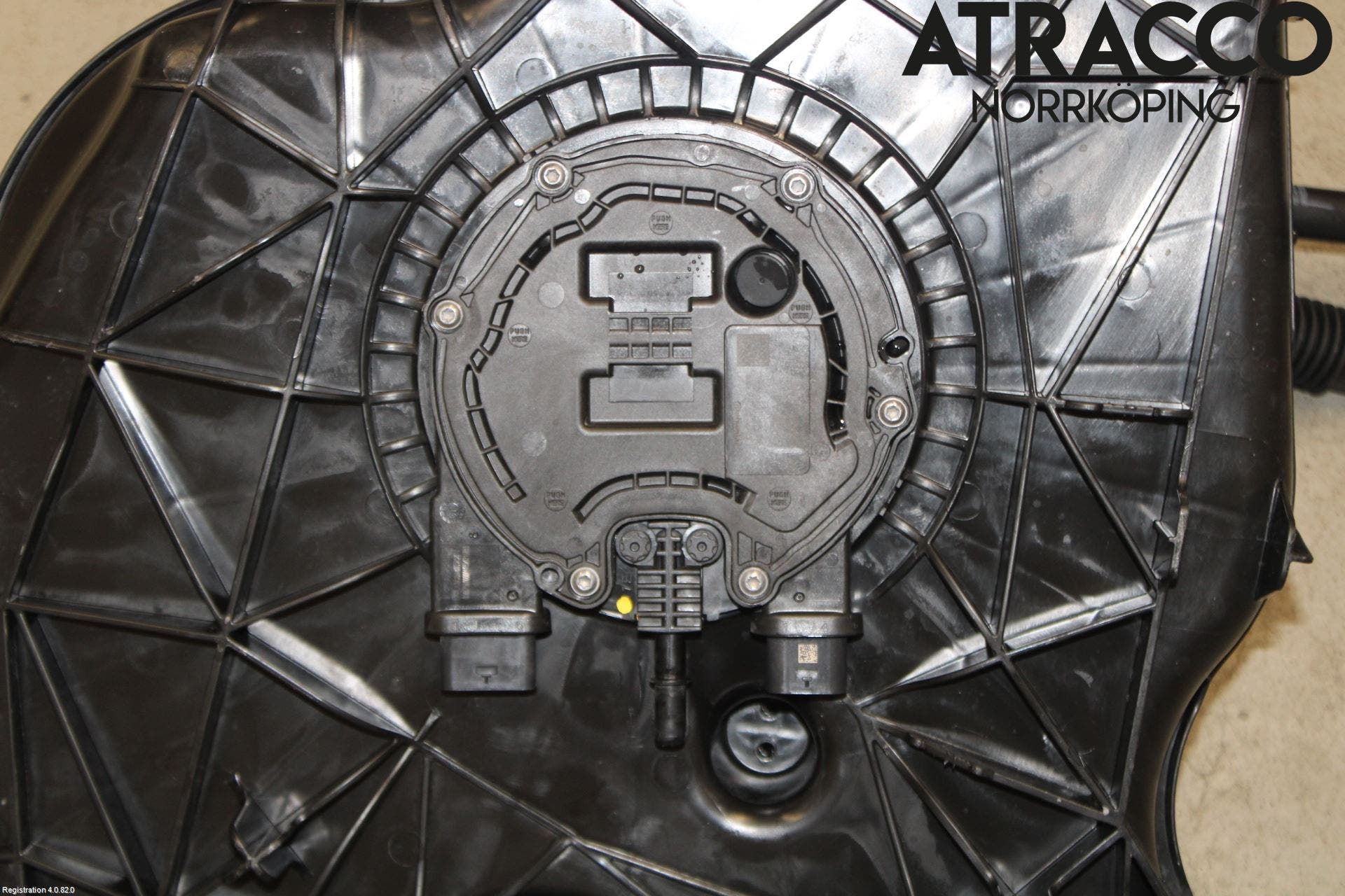 Audi A6 F2/C8 19- Adblue Tank