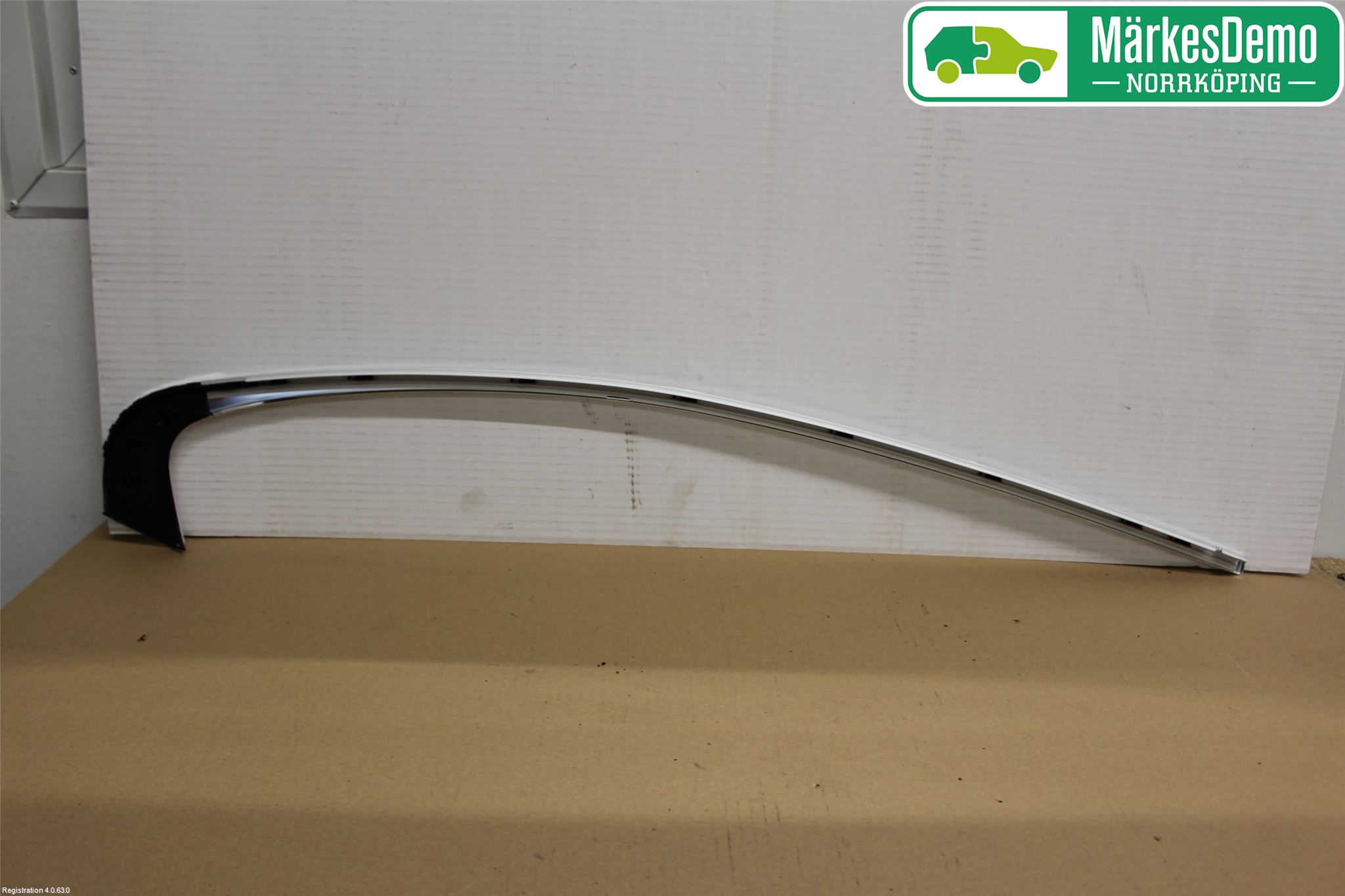 Jaguar I-PACE 18- Dörr Dekorlist Bak Vä