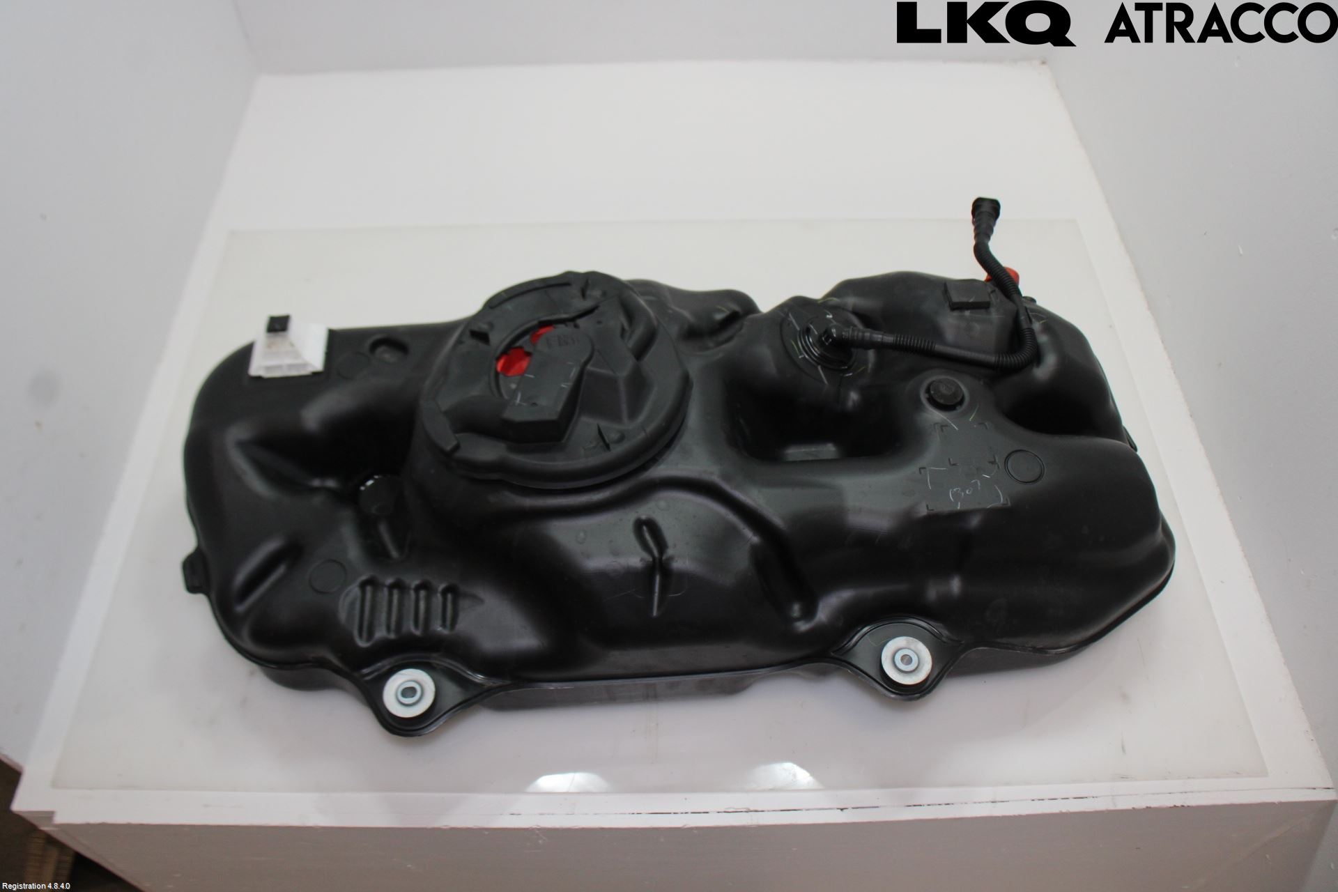 Toyota RAV4 19- Bränsletank