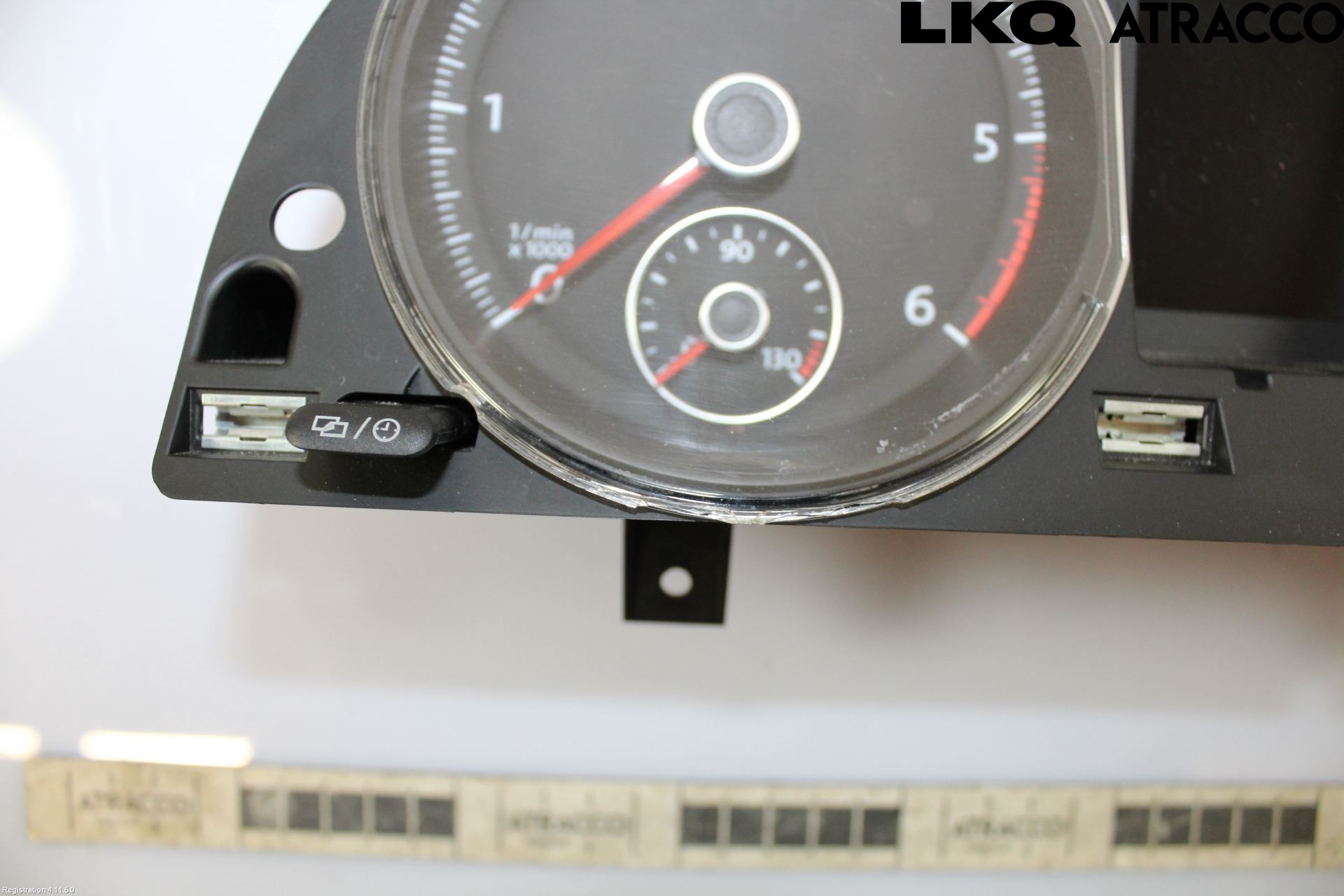 Volkswagen VW PASSAT 11-14 Instrument Komb