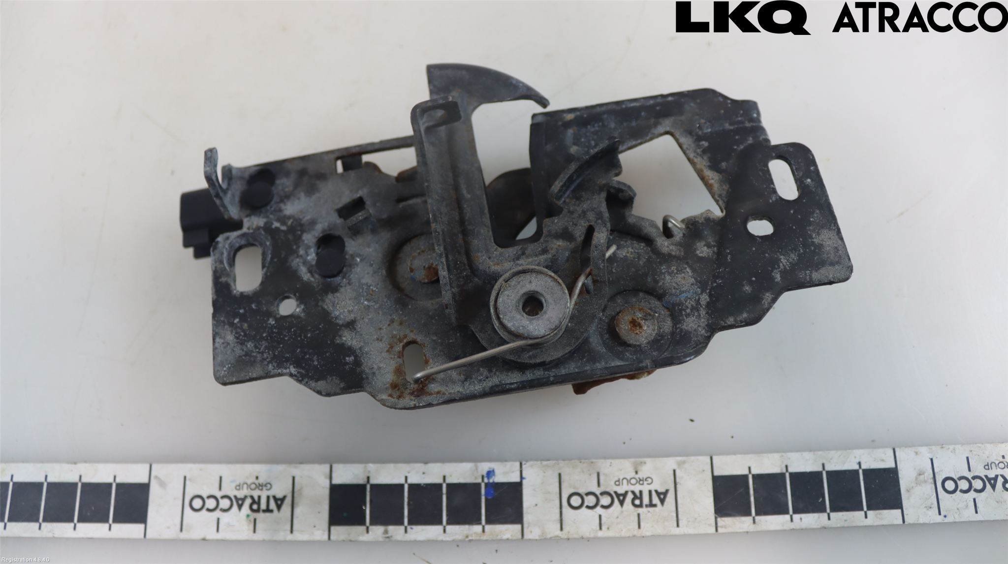 Tesla MODEL X 16- Huvlås