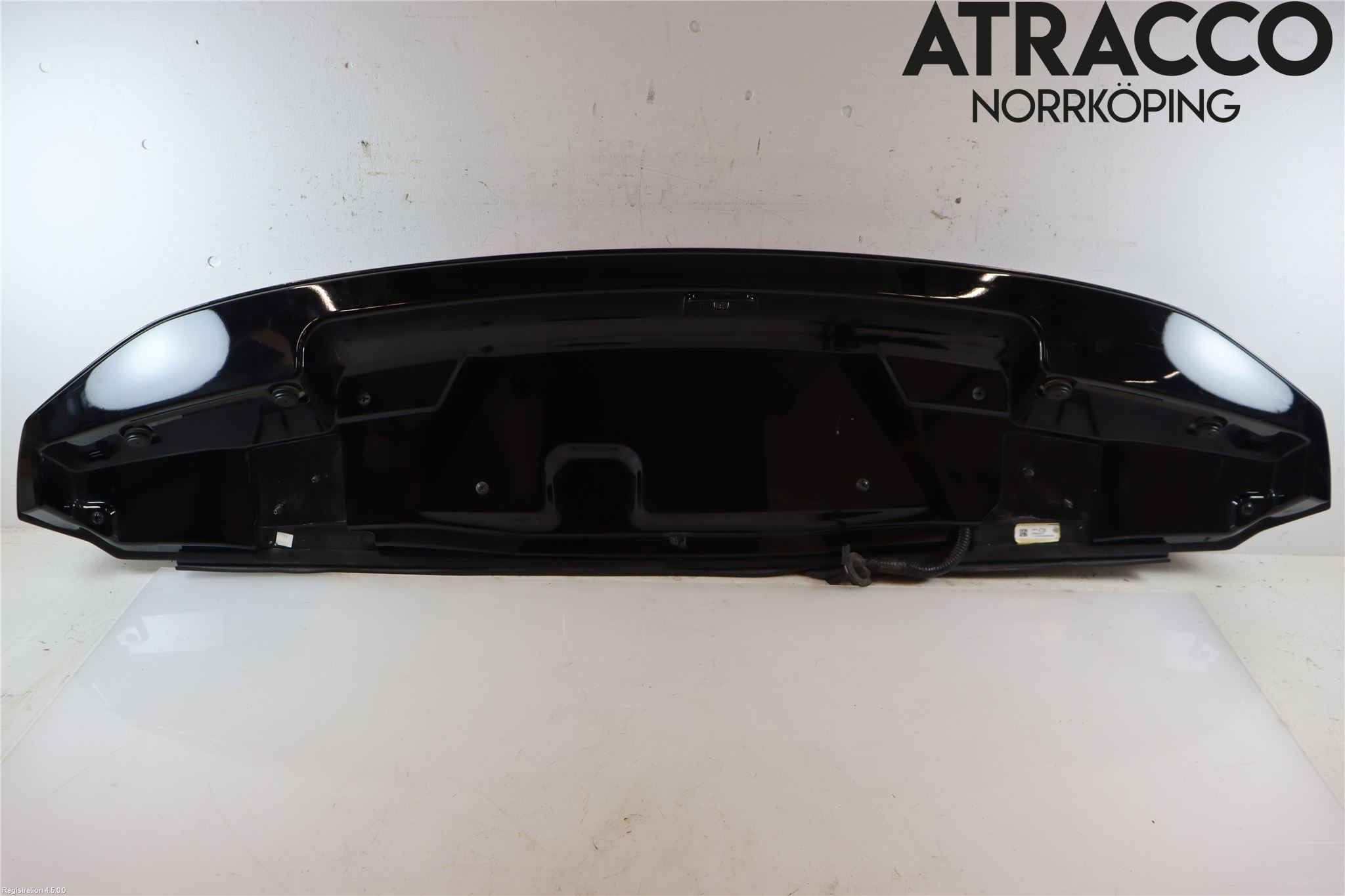 Chevrolet SUBURBAN Spoiler Baklucka