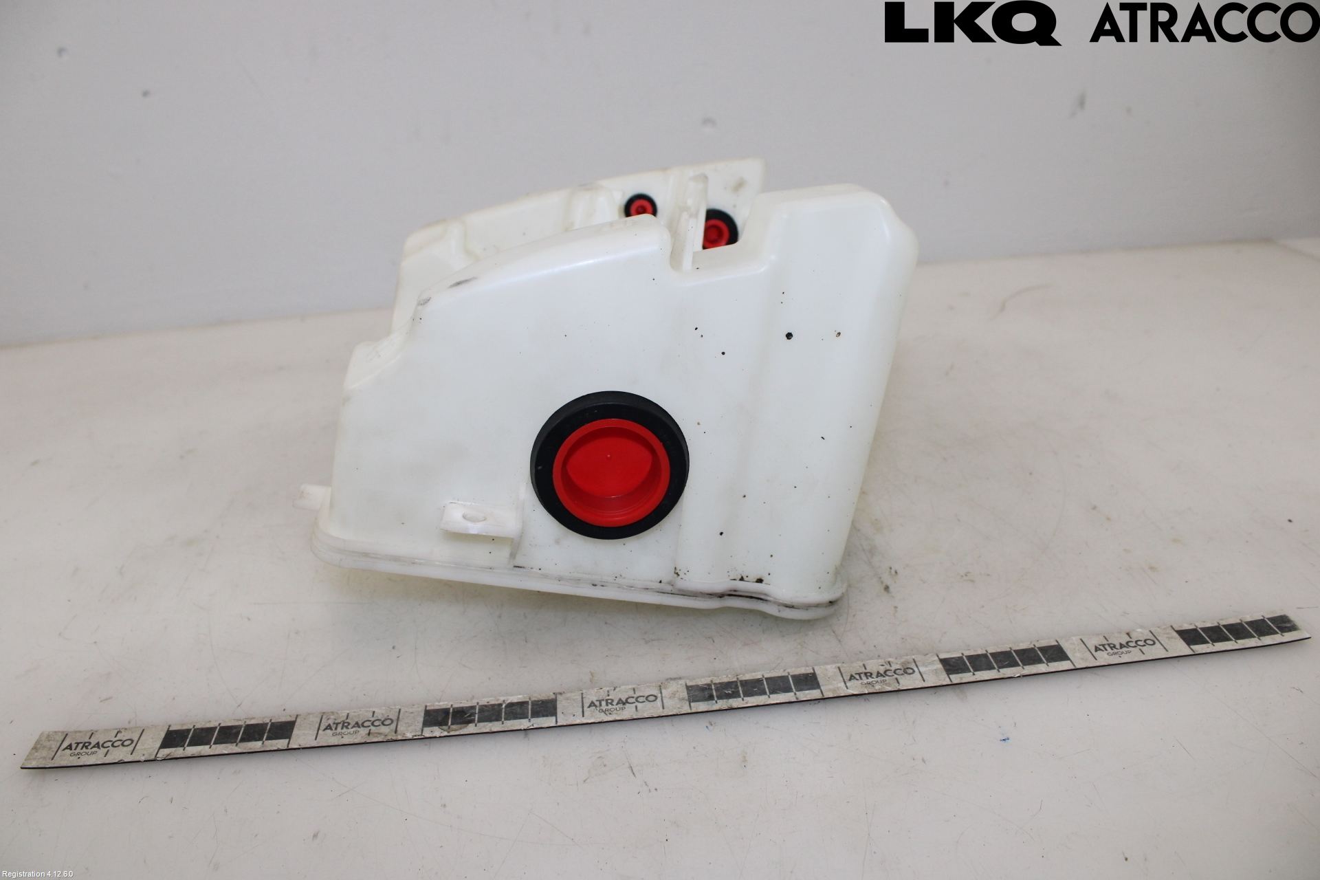Volkswagen VW PASSAT 11-14 Spolartank Vindruta-Strål