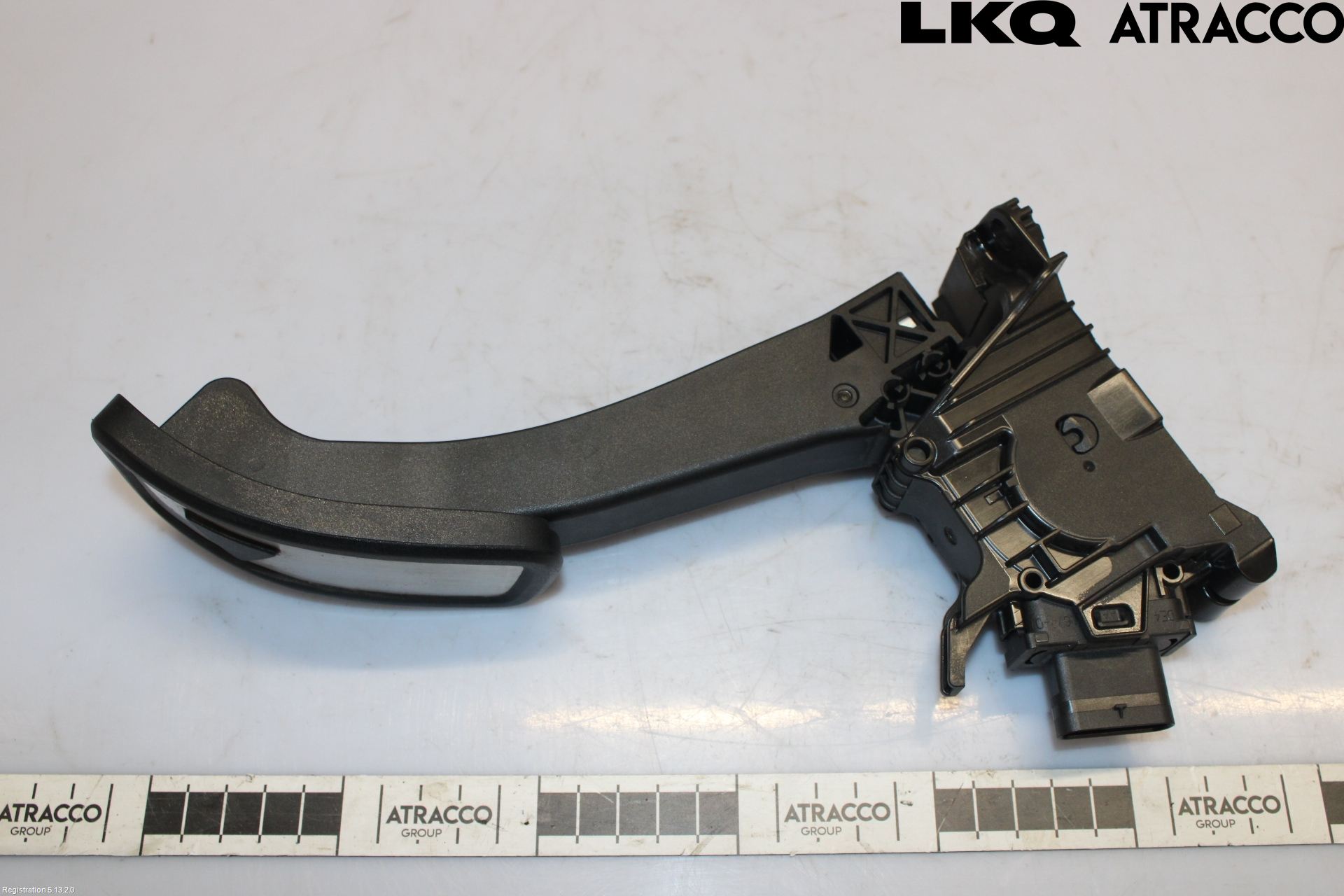 Volkswagen VW ID.7/TOURER 24- Gaspedal