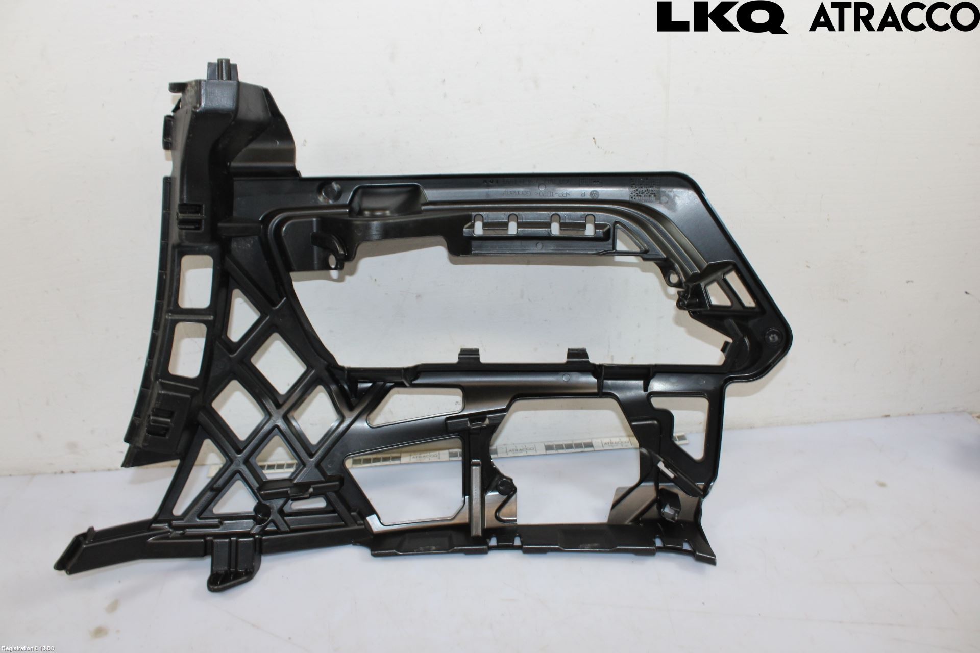 Volkswagen VW GOLF / E-GOLF VII 13-20 Stötfångarfäste Fram Hö