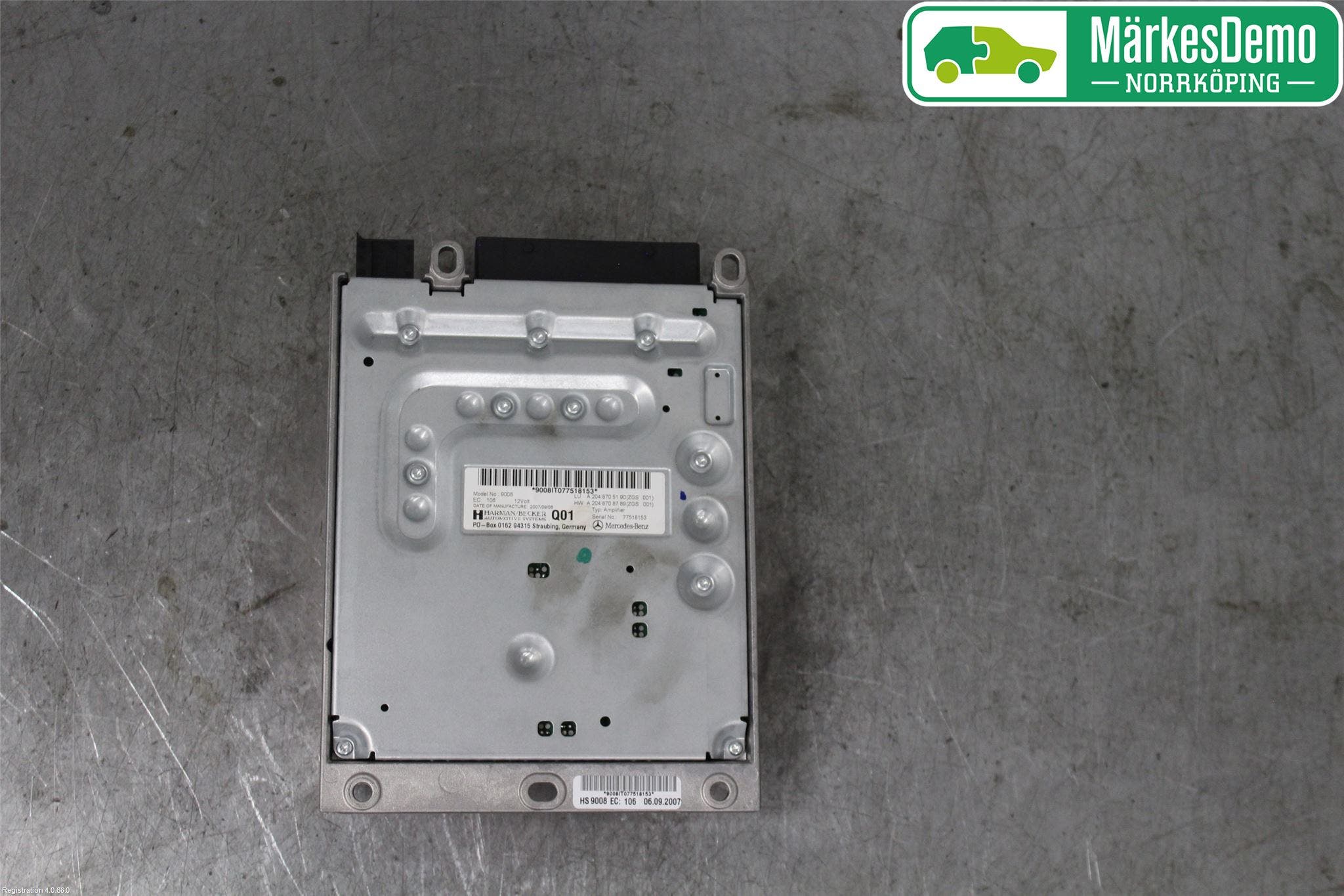 Mercedes-Benz MB C-KLASS (W204) 07-15 Radio-Stereo Förstärkare