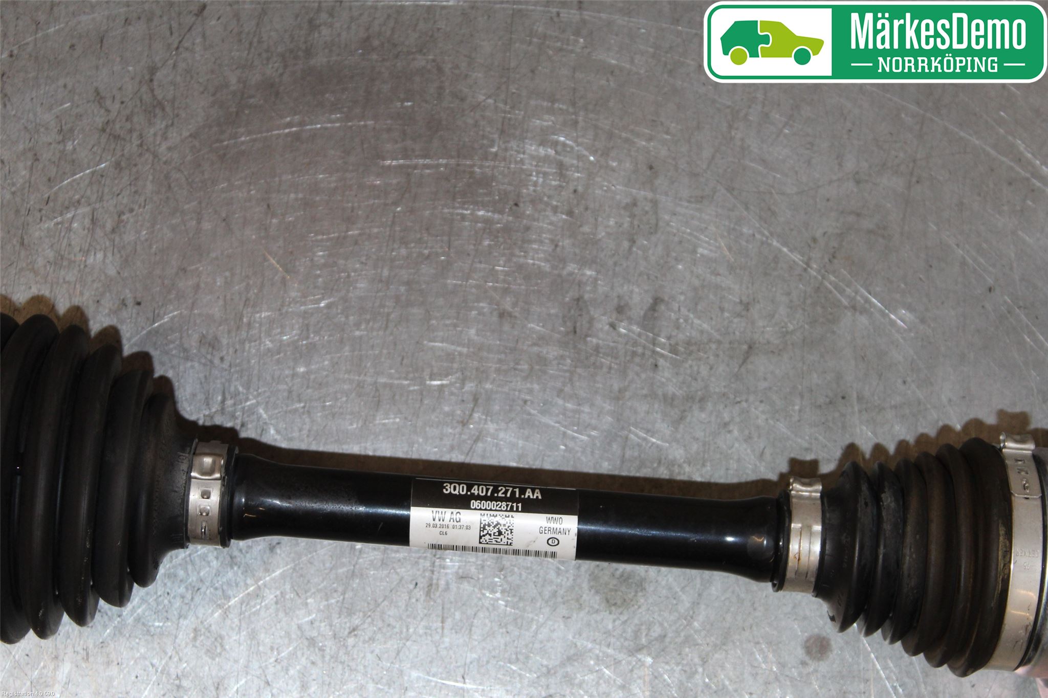 Volkswagen VW PASSAT 15-19 Drivaxel Fram Vänster