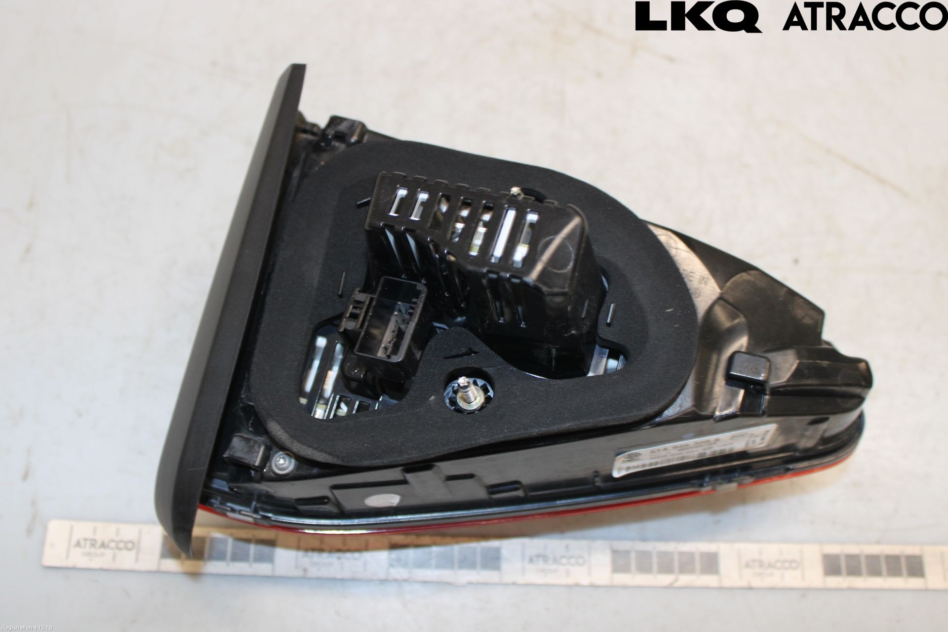 Volkswagen VW TOURAN 16- Bakljus Lucka Hö