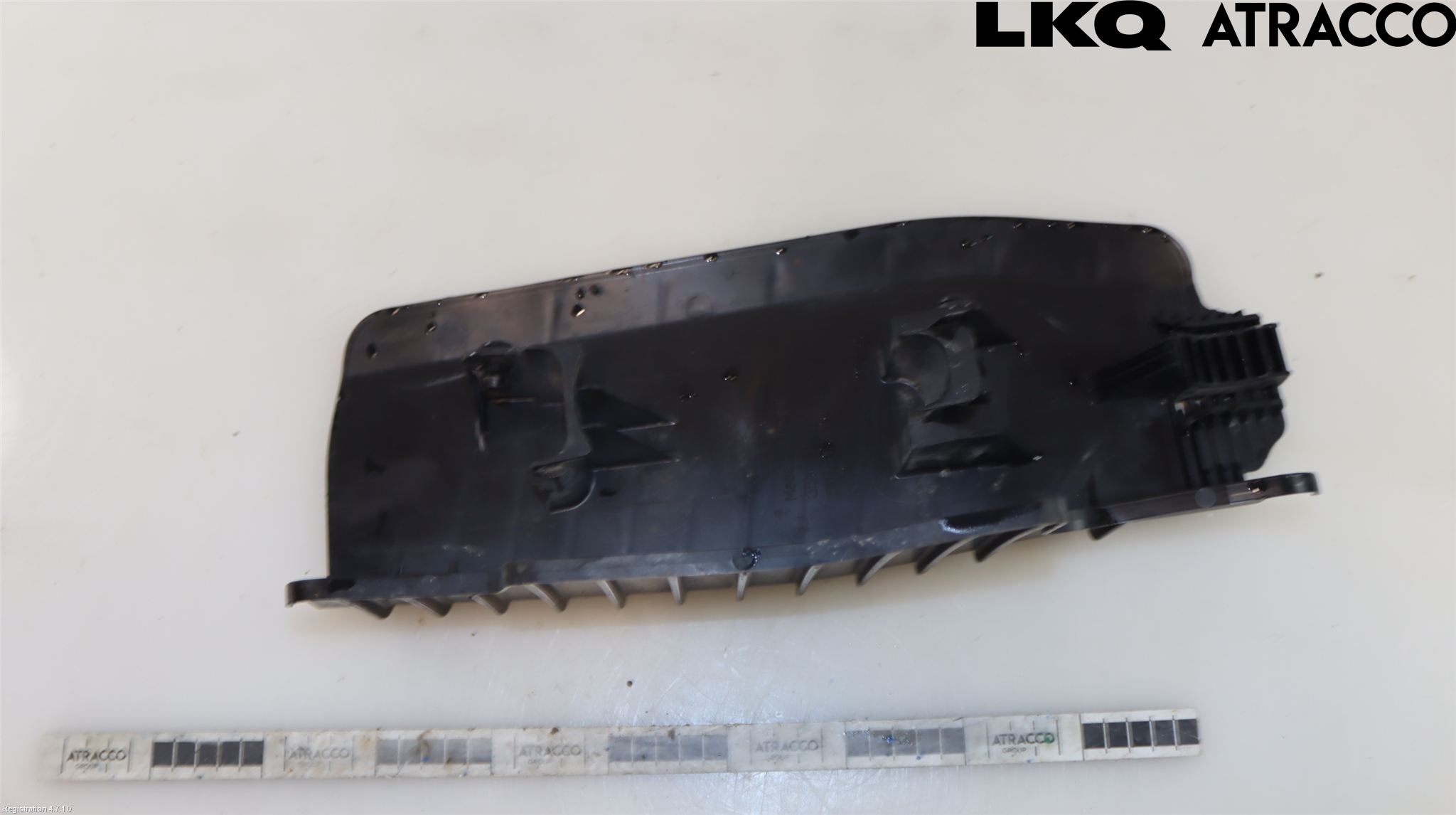 Audi A4/S4 B9 20- Stänkskydd