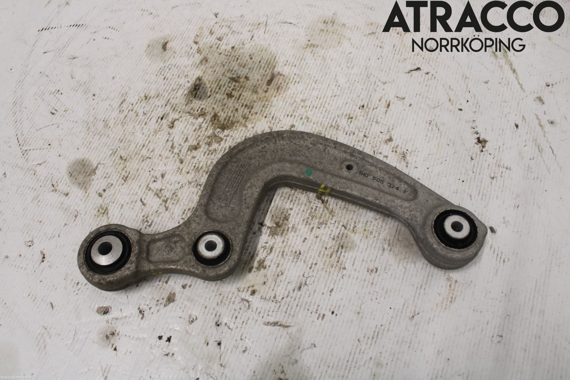 Audi A4/S4 B9 16-19 Bärarm Bak Övre Höger