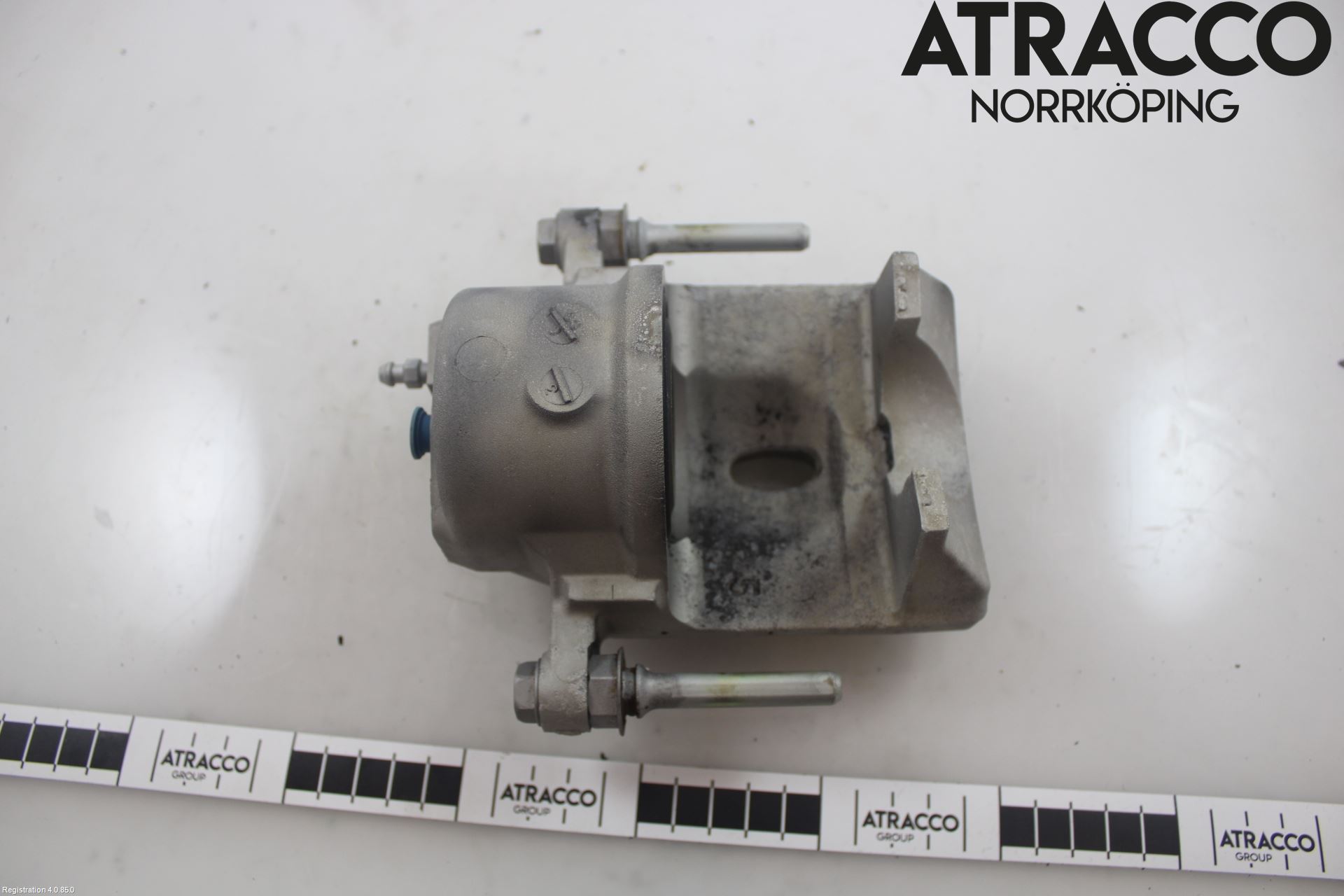 Toyota PRIUS NWH20 04-08 Bromsok Fram Höger