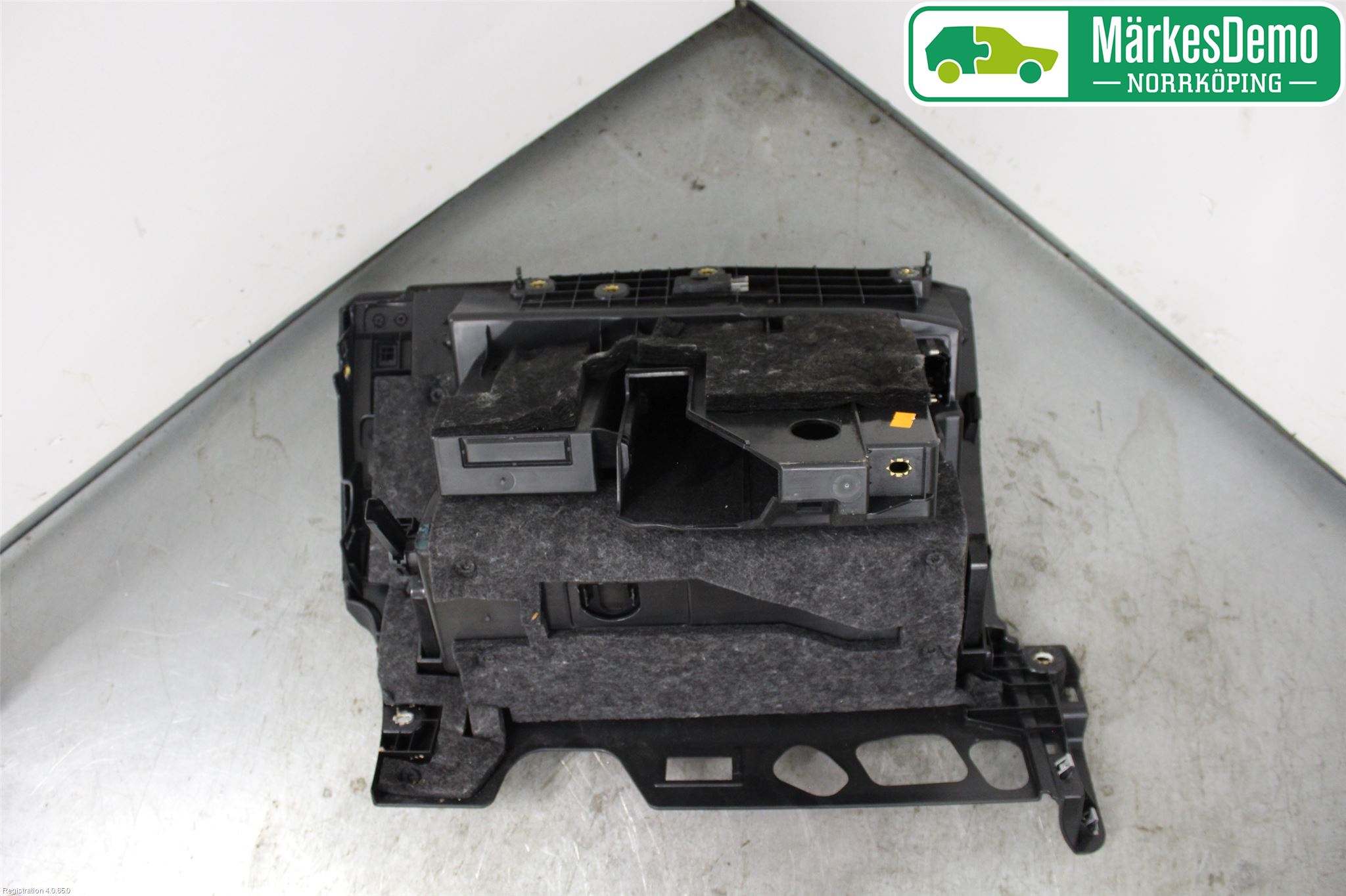 Audi Q7/SQ7 Handskfack