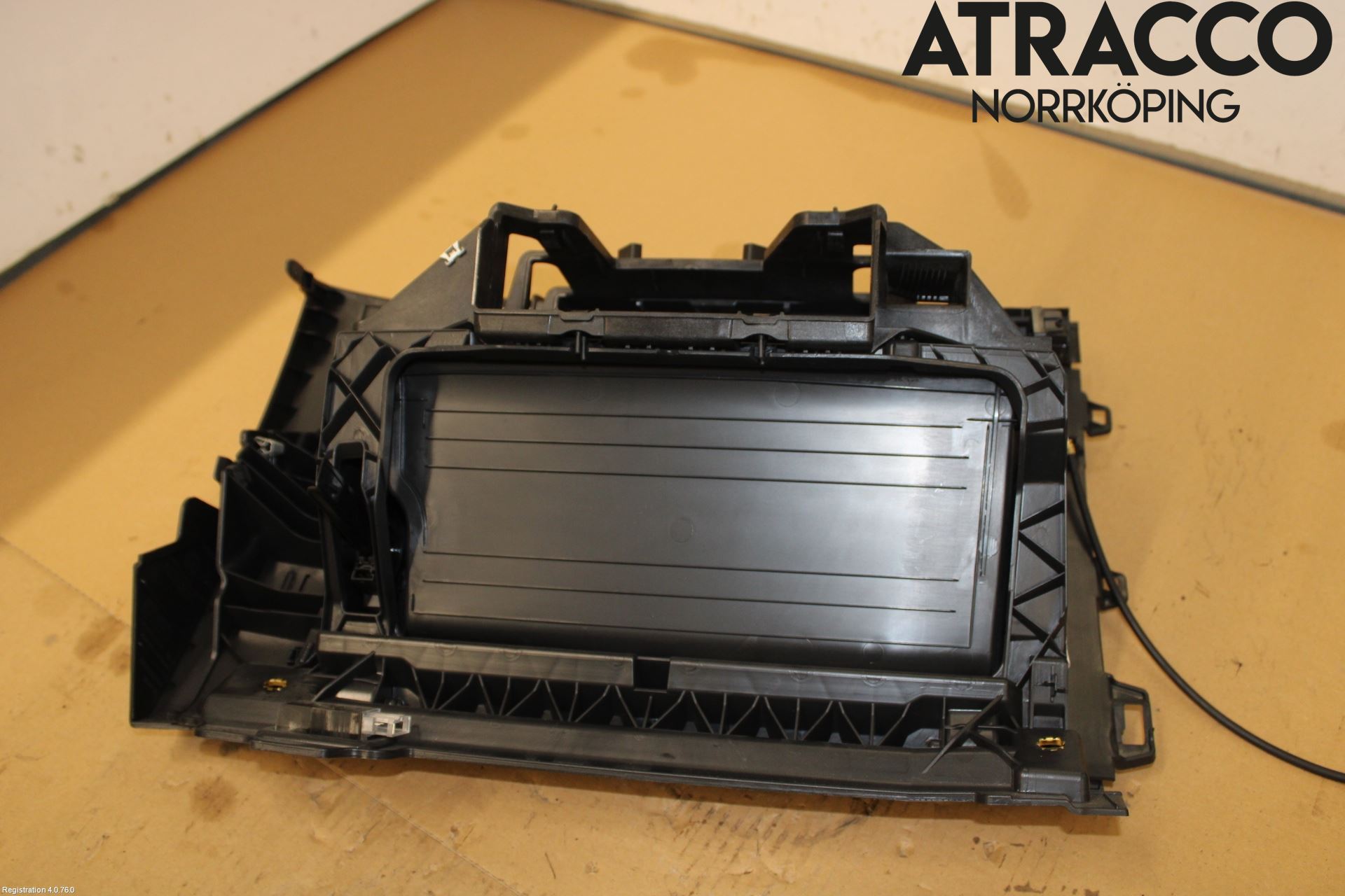 Skoda KODIAQ 17-24 Handskfack