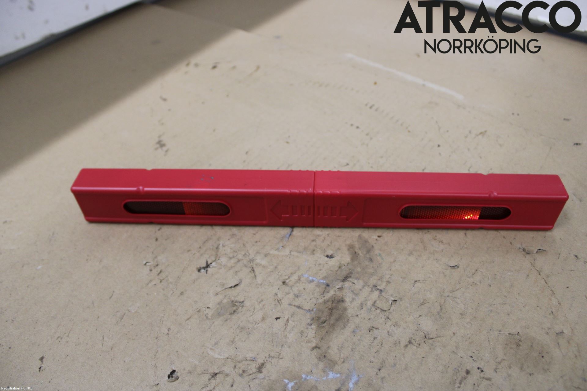 Audi A6 F2/C8 19- Varningstriangel